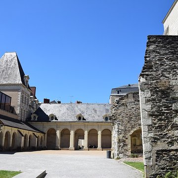 Abbaye Toussaint dAngers