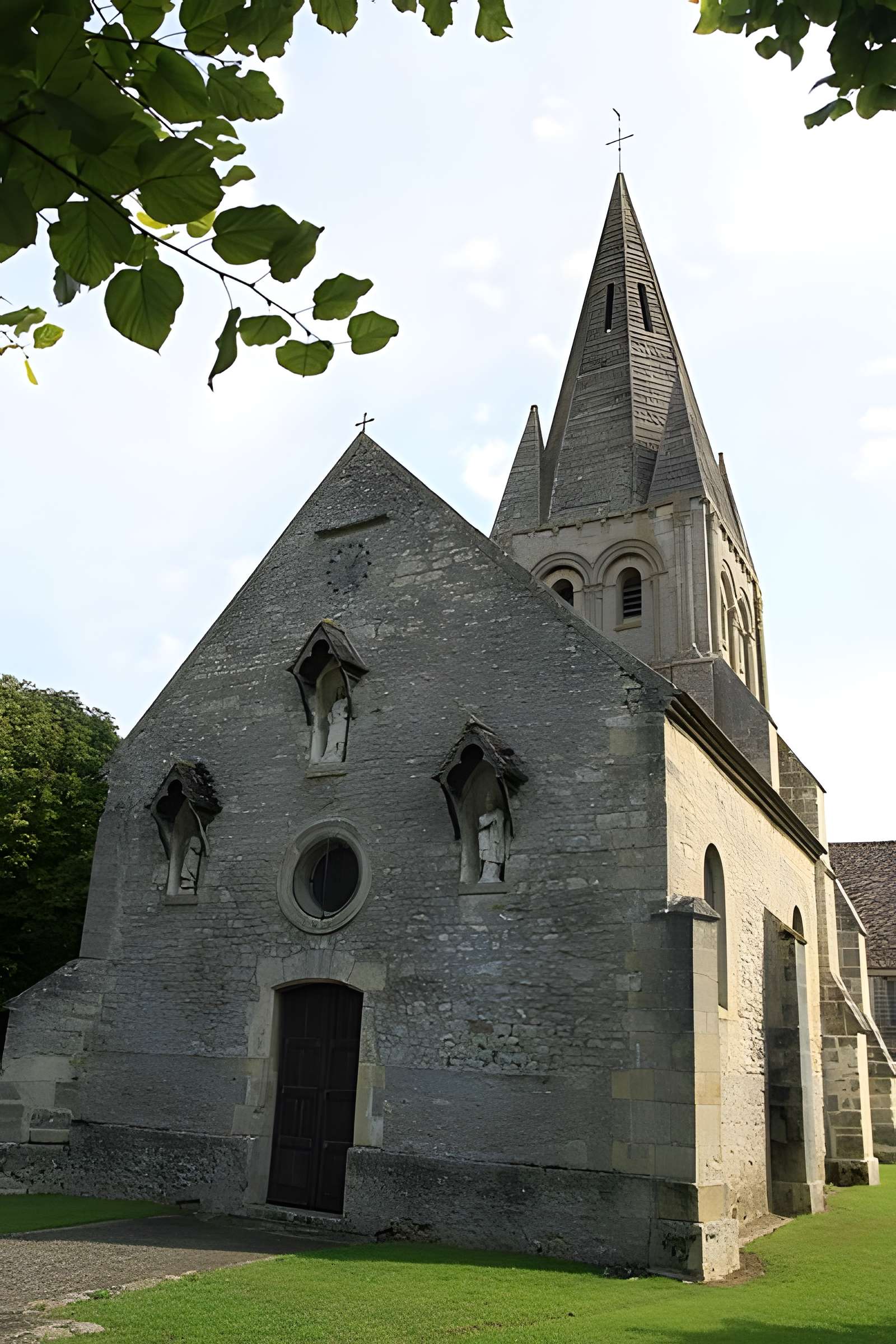 Église Saint-Lucien d'Avernes