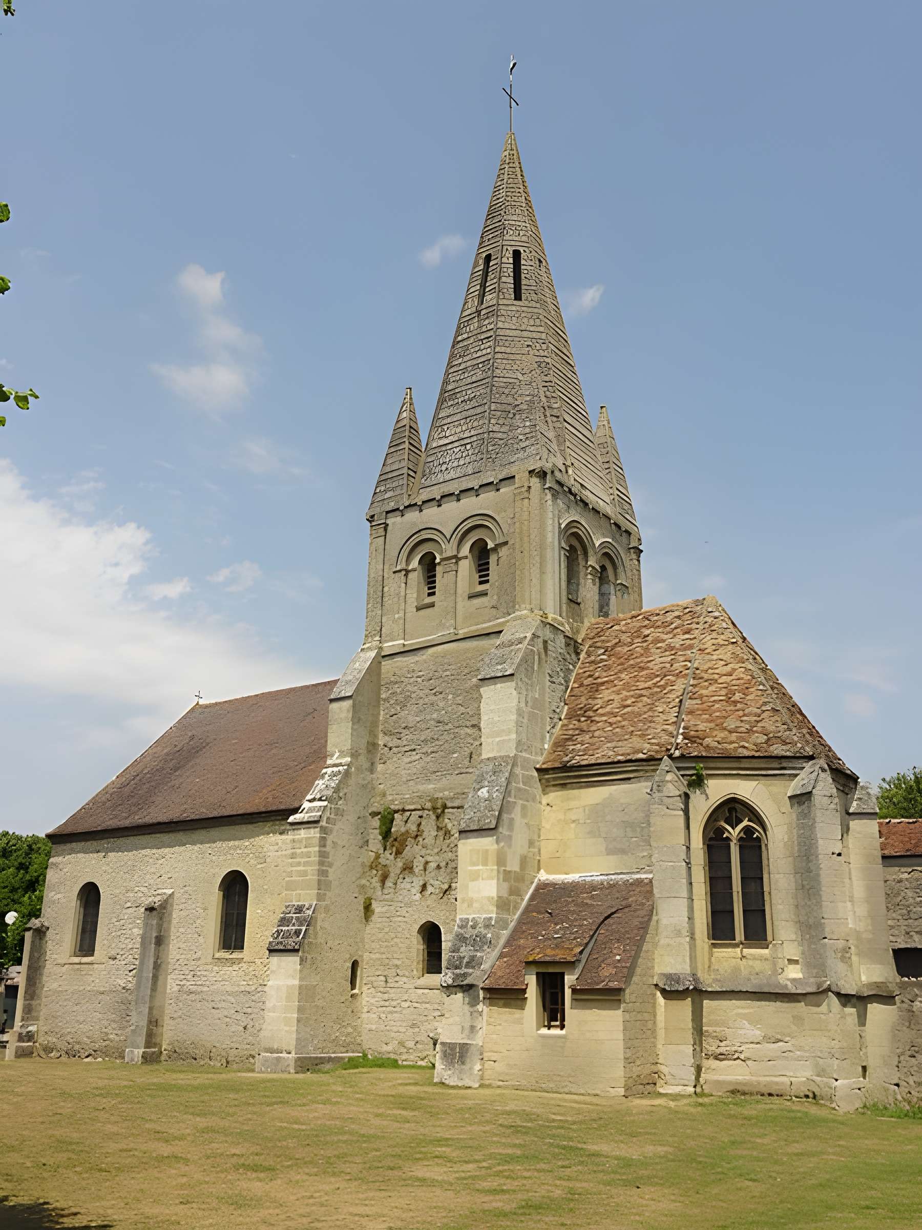 Église Saint-Lucien d'Avernes