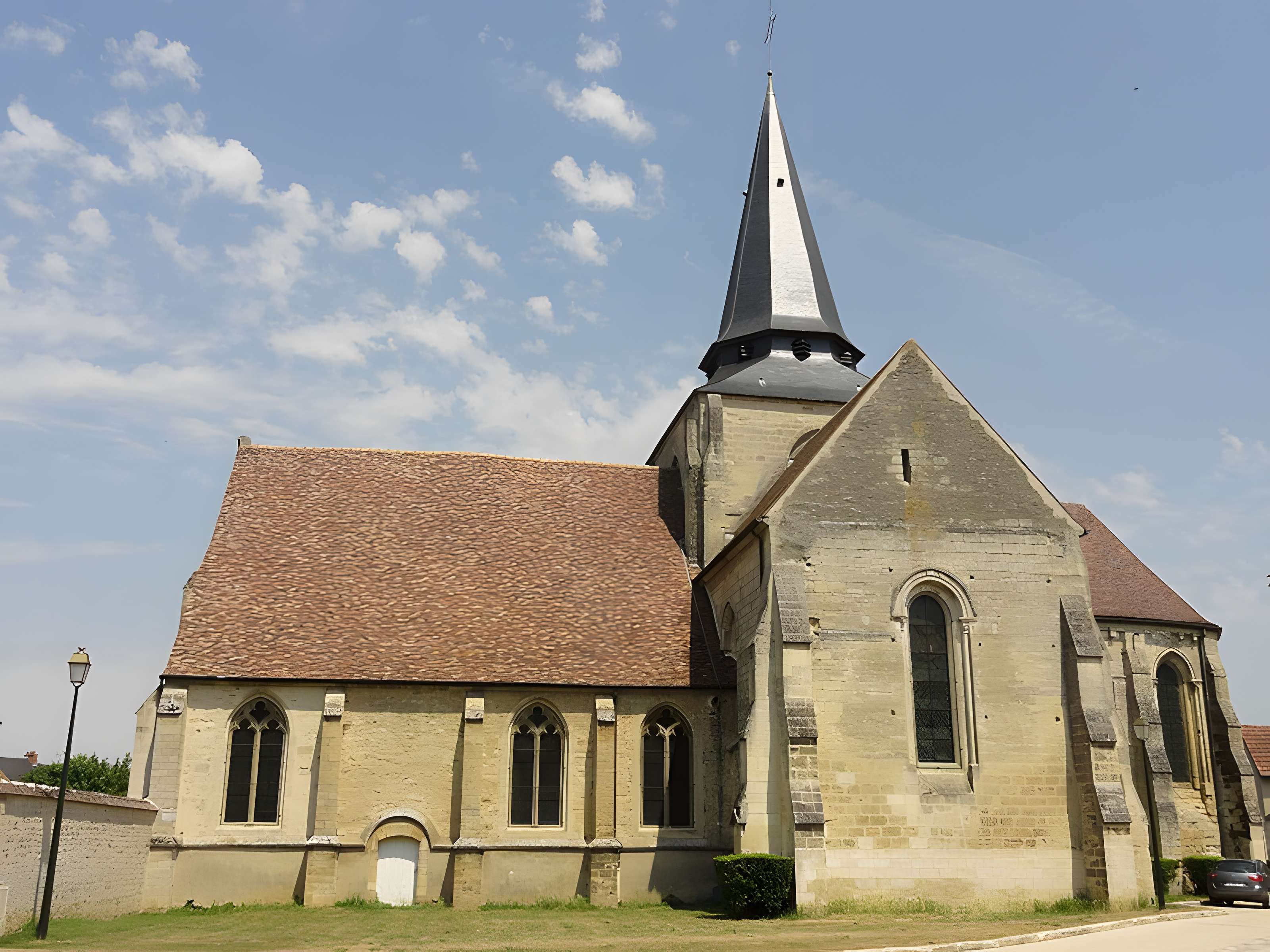 Église Saint-Lucien d'Avernes