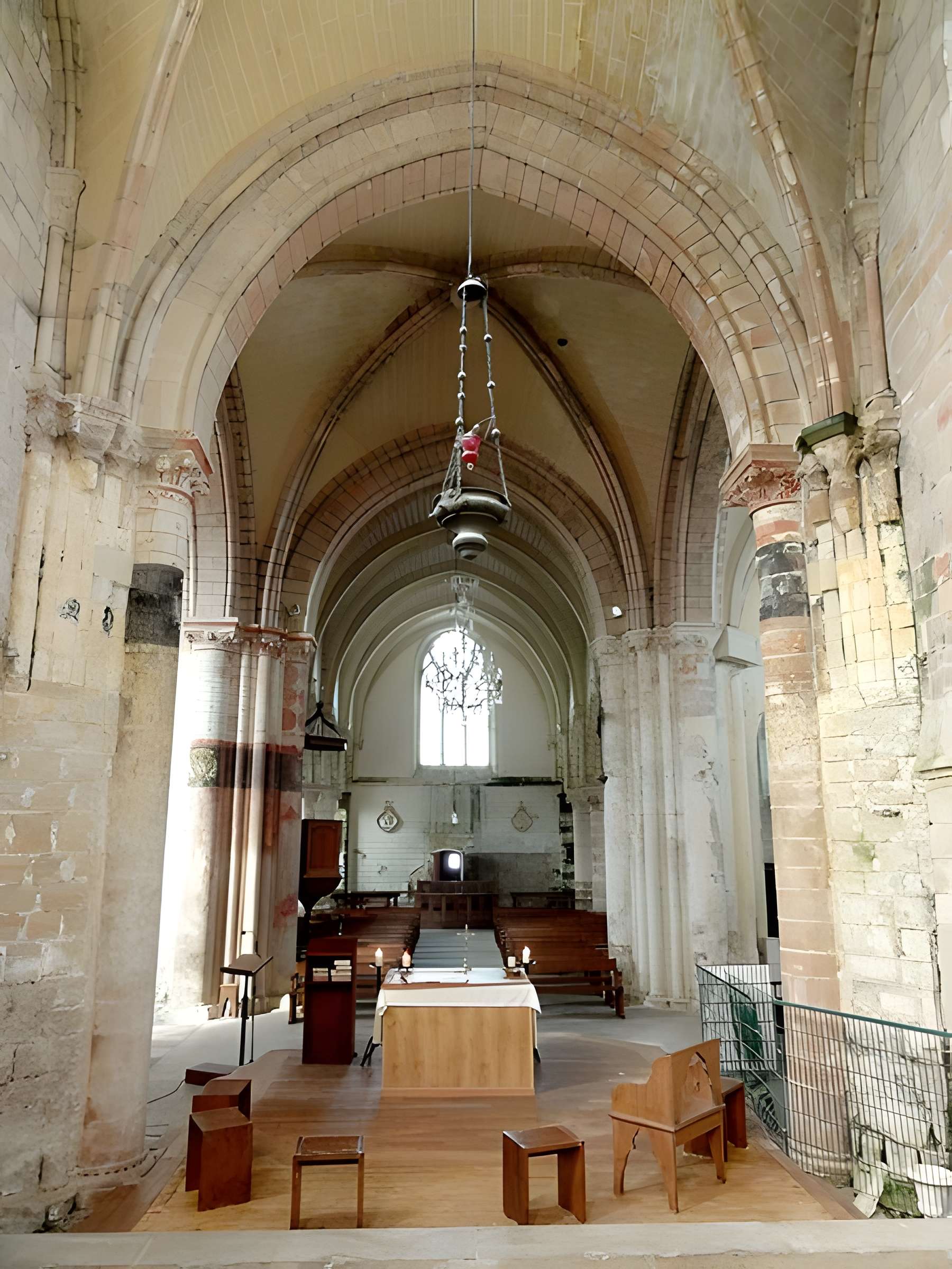Église Saint-Lucien d'Avernes