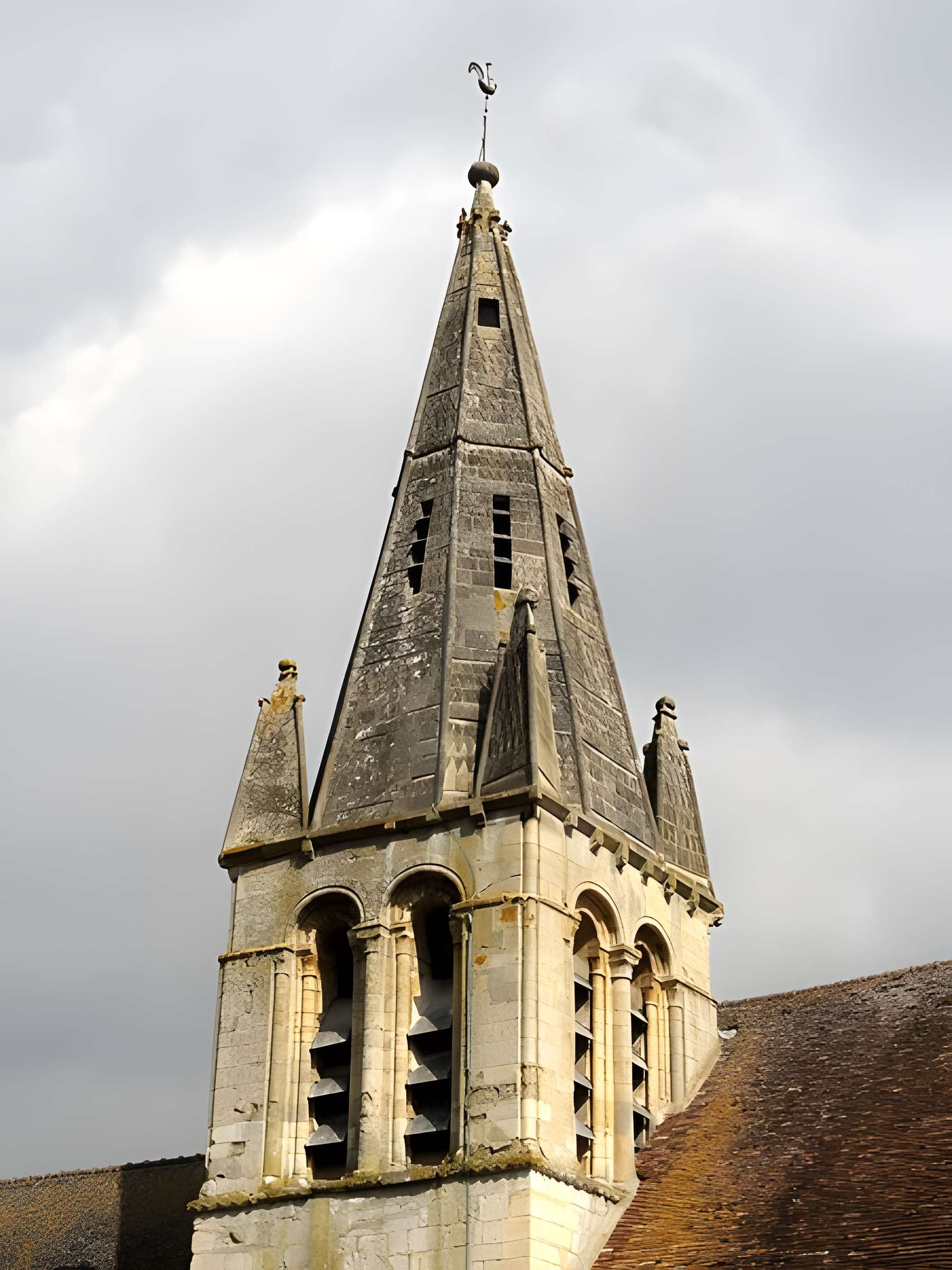 Église Saint-Lucien de Courcelles-sur-Viosne