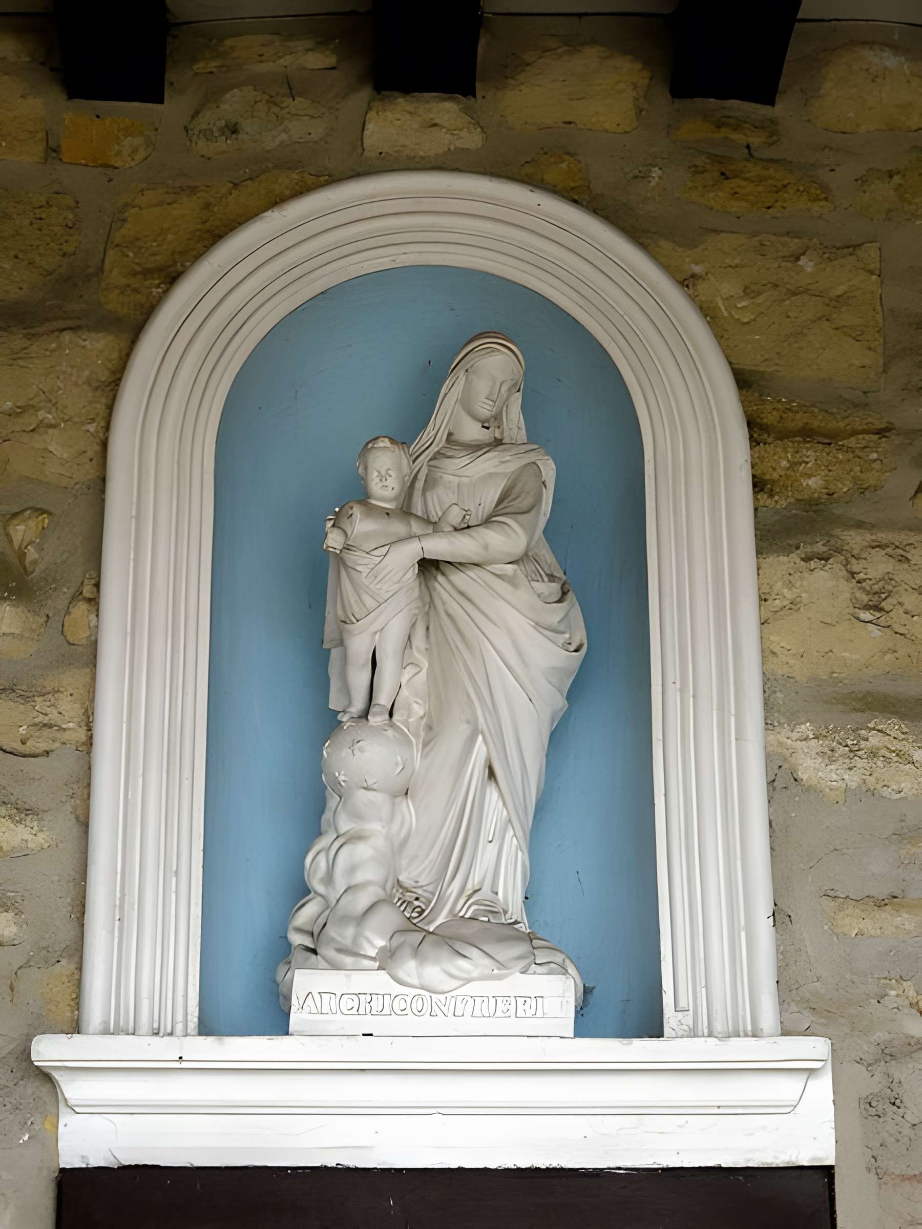 Église Saint-Lucien de Courcelles-sur-Viosne