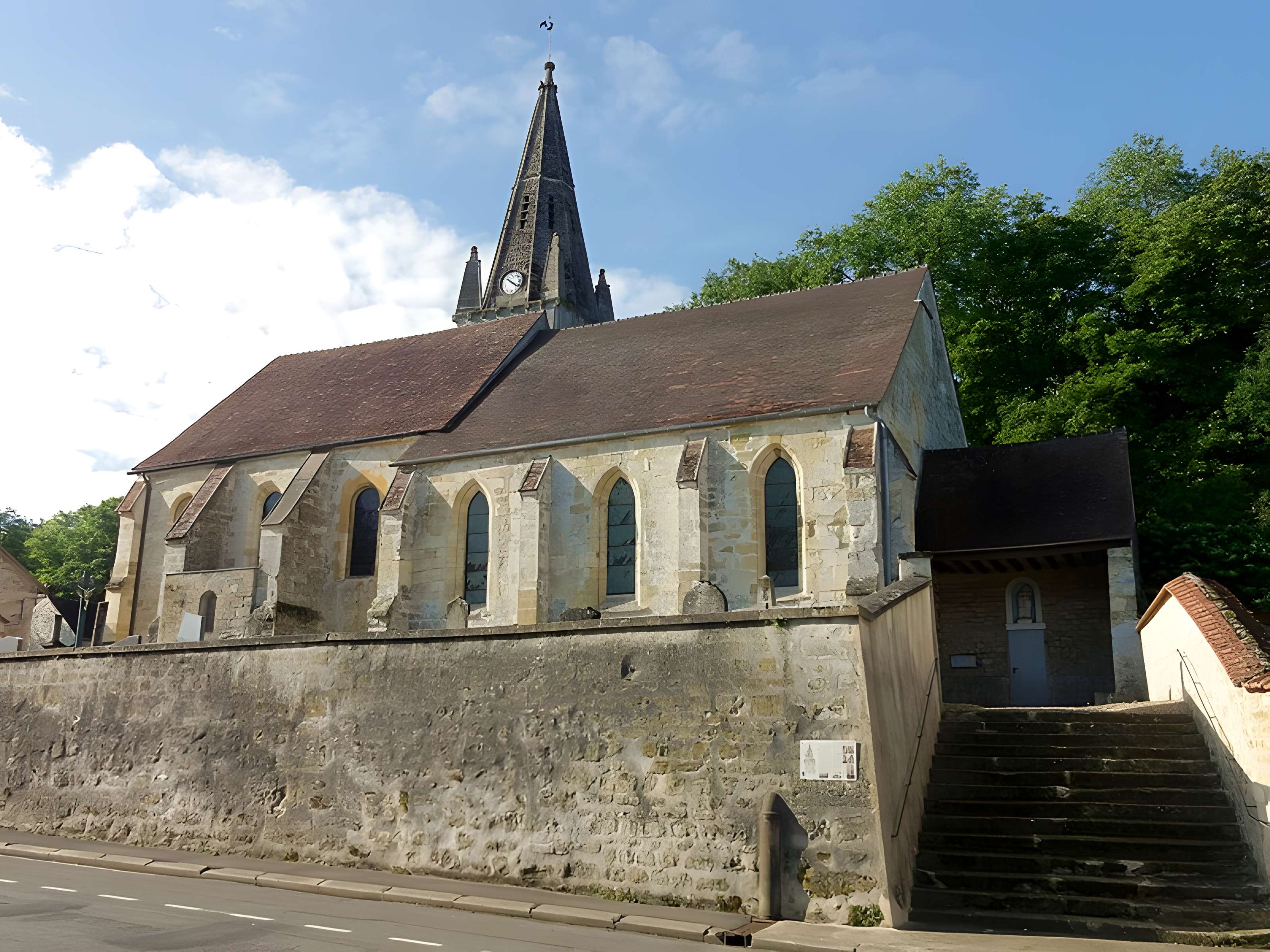 Église Saint-Lucien de Courcelles-sur-Viosne