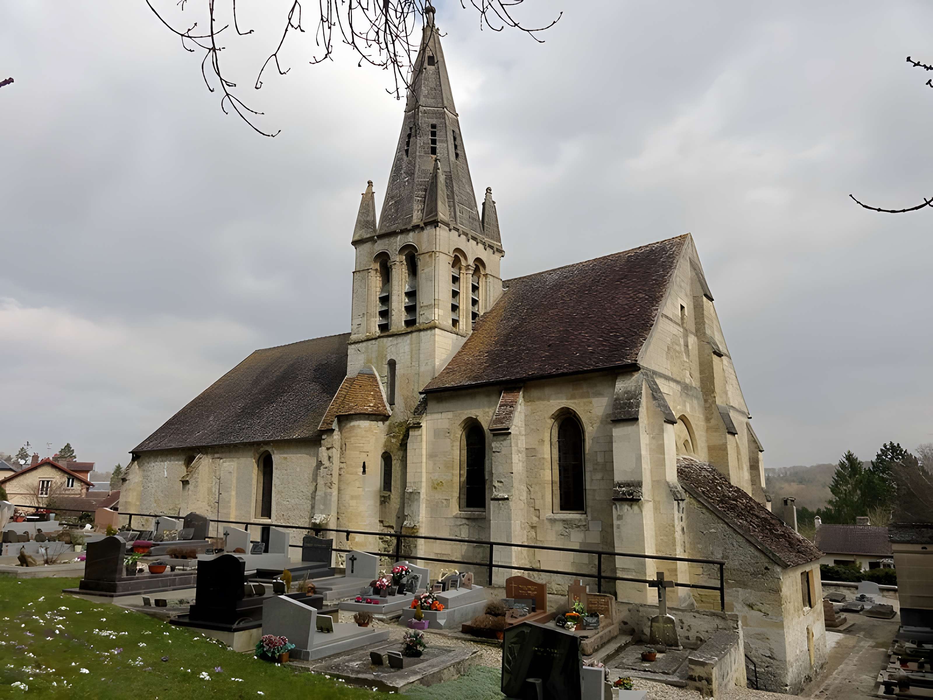 Église Saint-Lucien de Courcelles-sur-Viosne