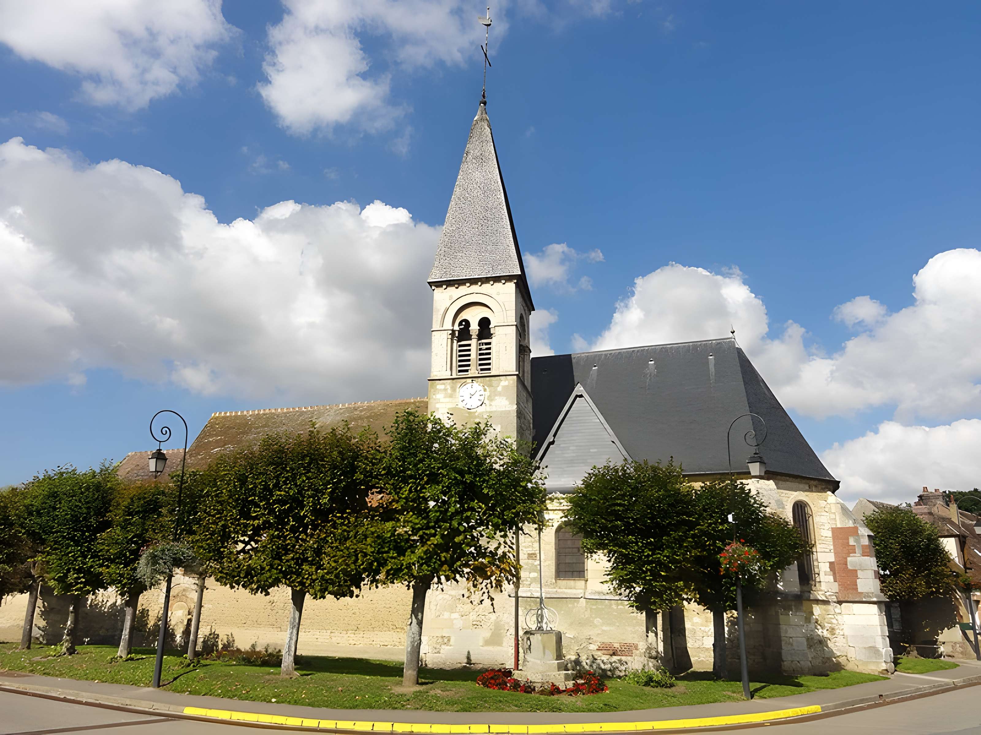 Église Saint-Lucien de Warluis