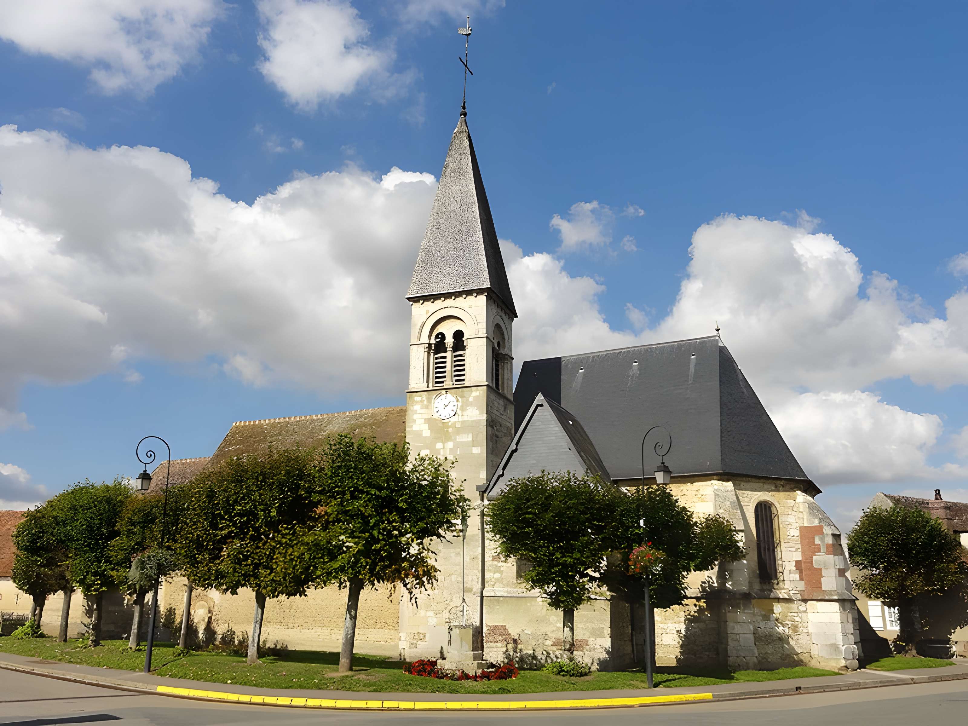 Église Saint-Lucien de Warluis