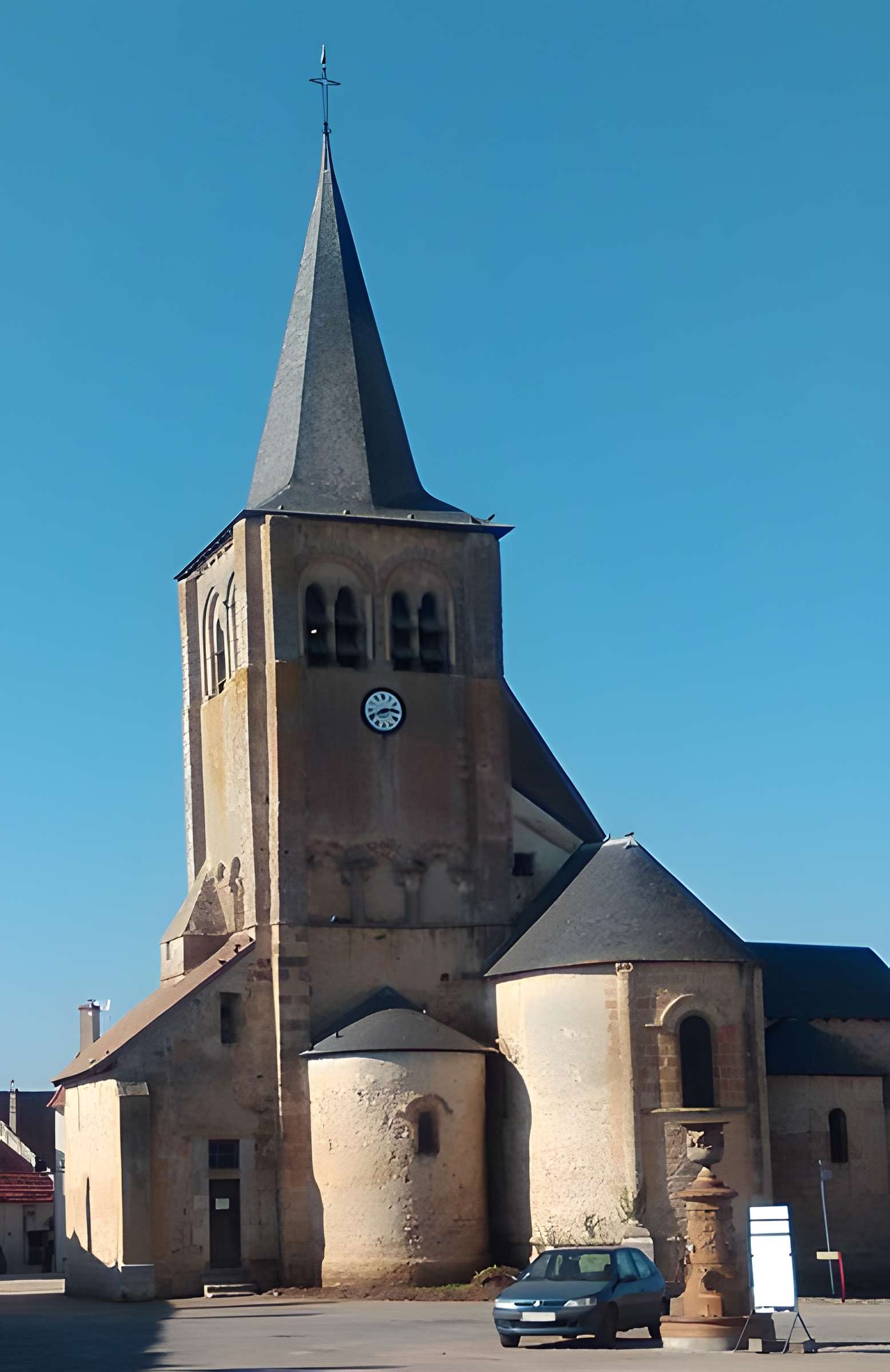 Église Saint-Ludre d'Augy-sur-Aubois