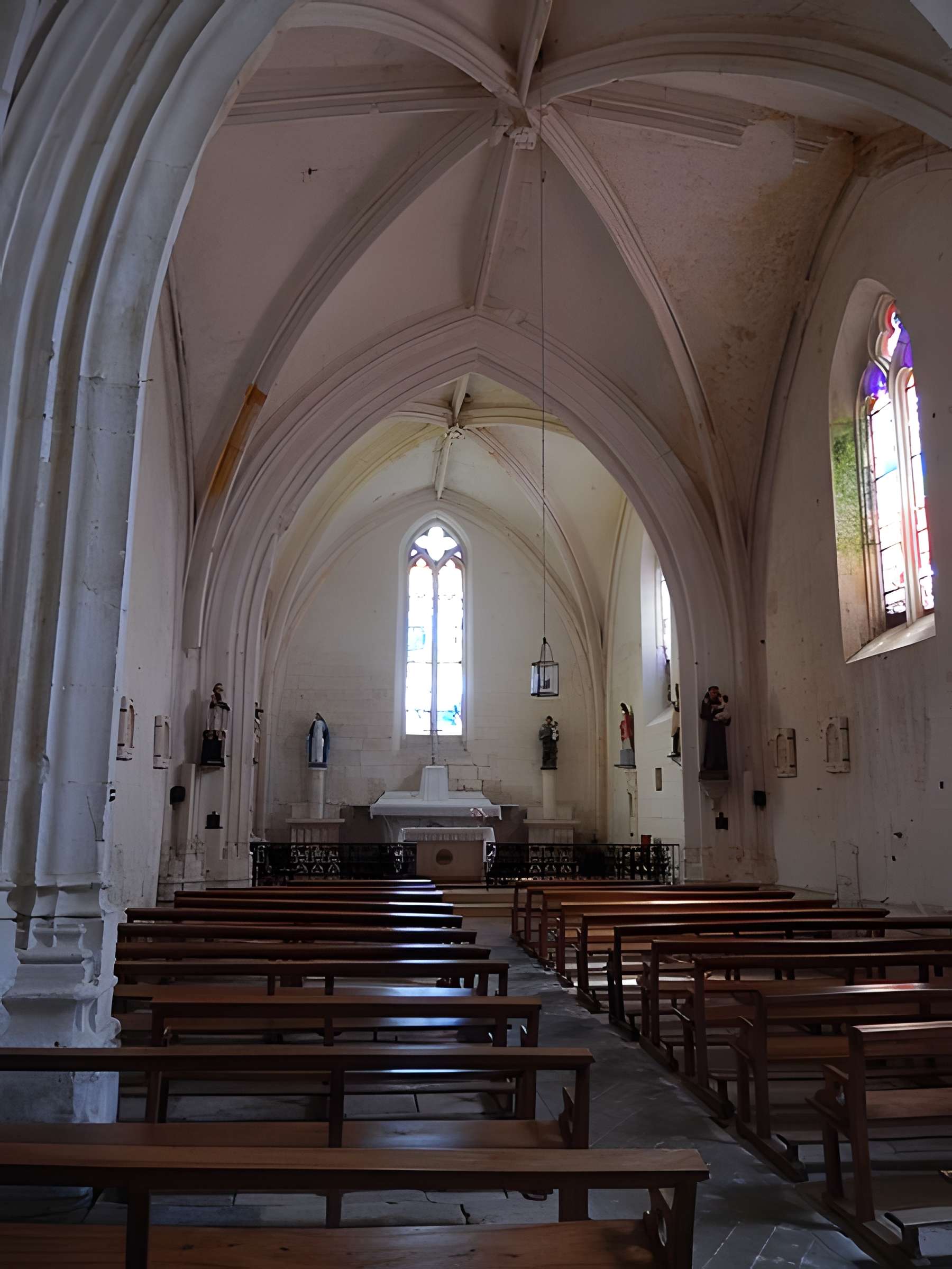 Église Saint-Madeleine de Varzay
