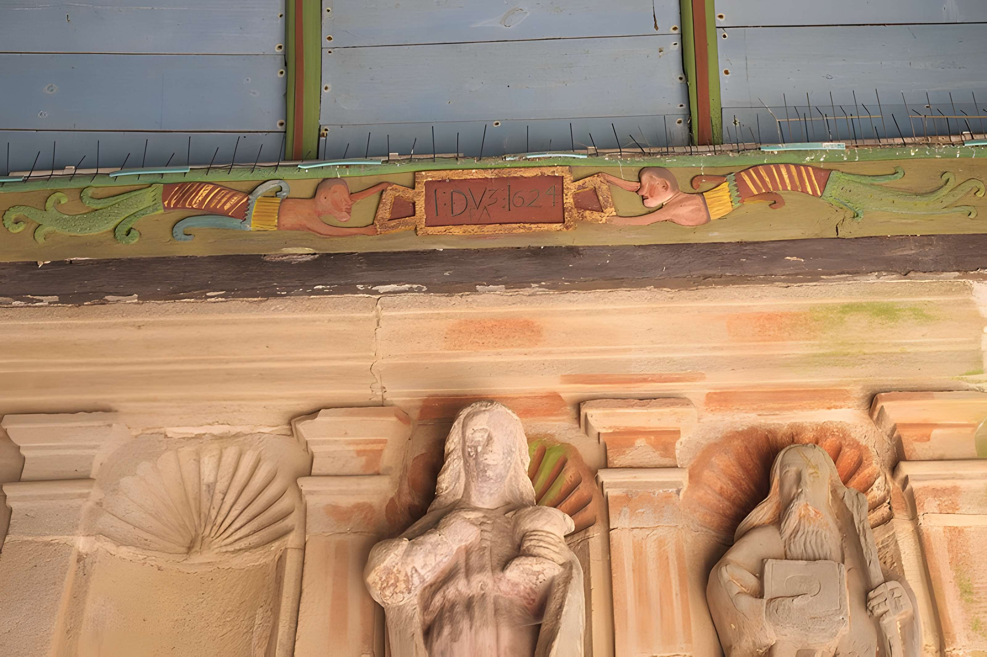 Église Saint-Mahouarn de Plomodiern