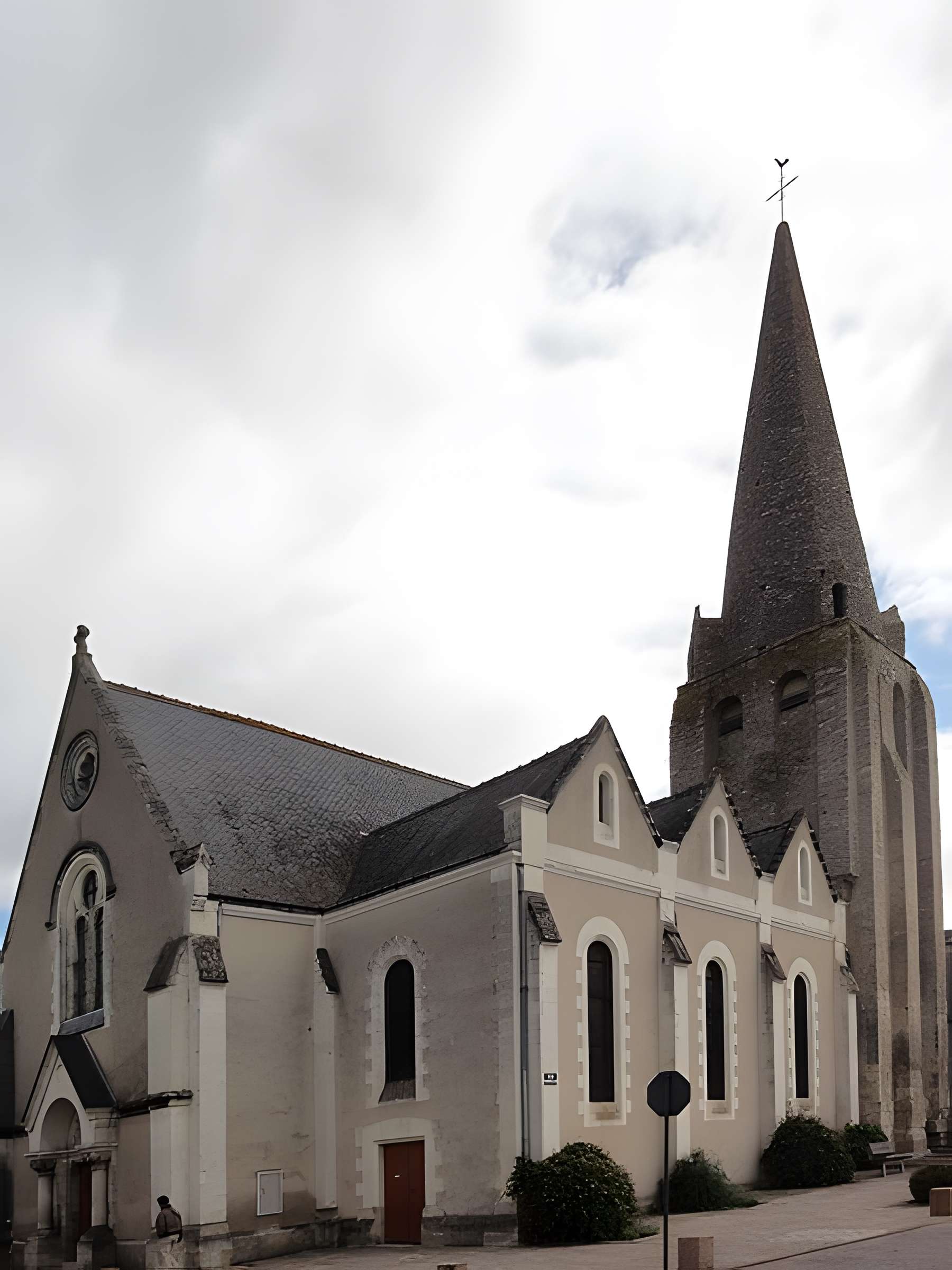 Église Saint-Maixent de Veigné