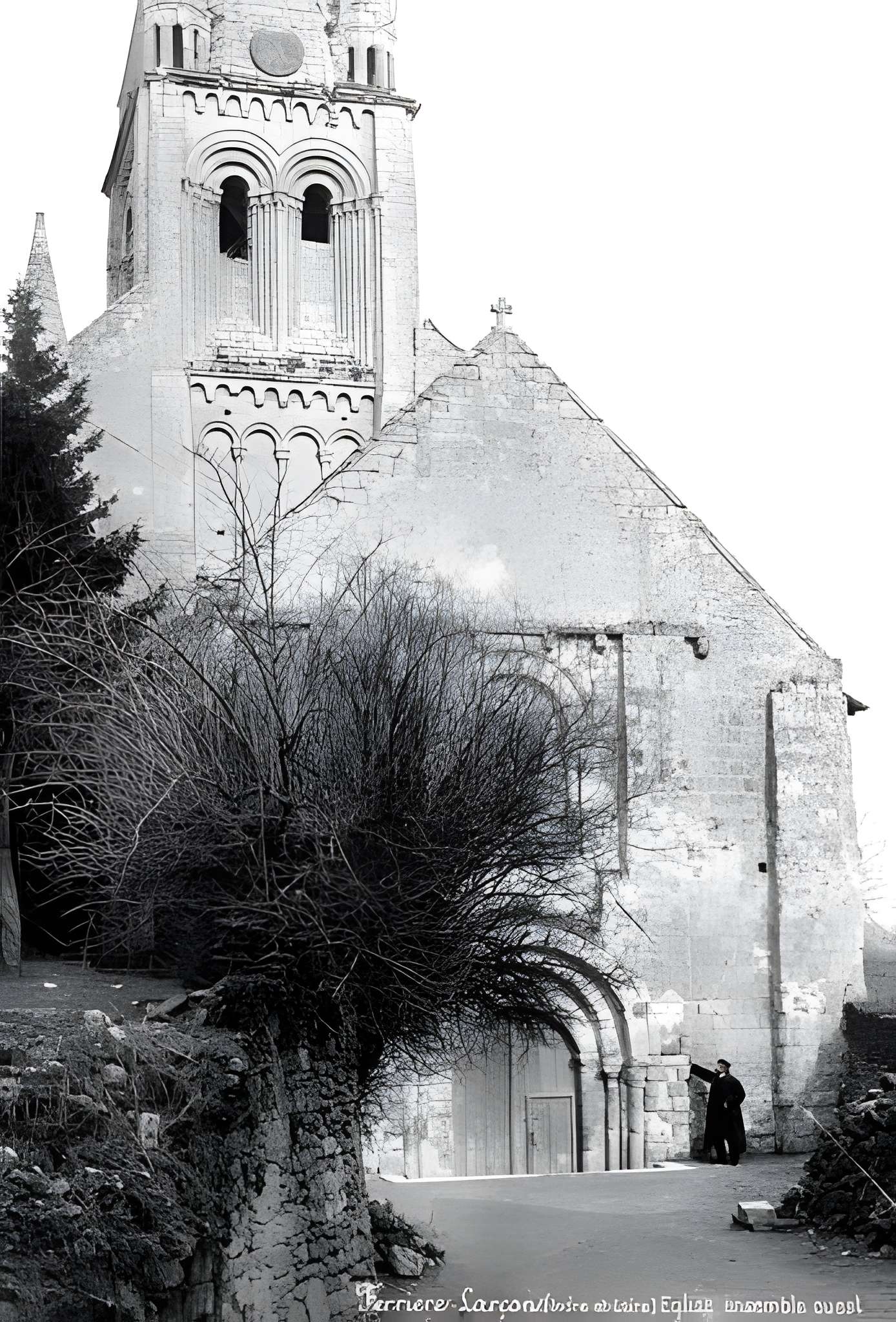 Église Saint-Mandé-Saint-Jean de Ferrière-Larçon 