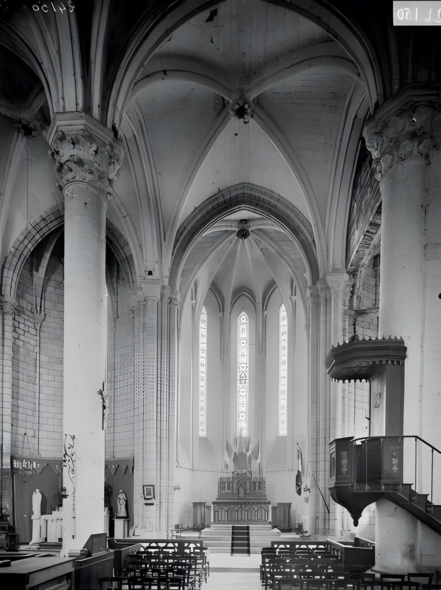 Église Saint-Mandé-Saint-Jean de Ferrière-Larçon