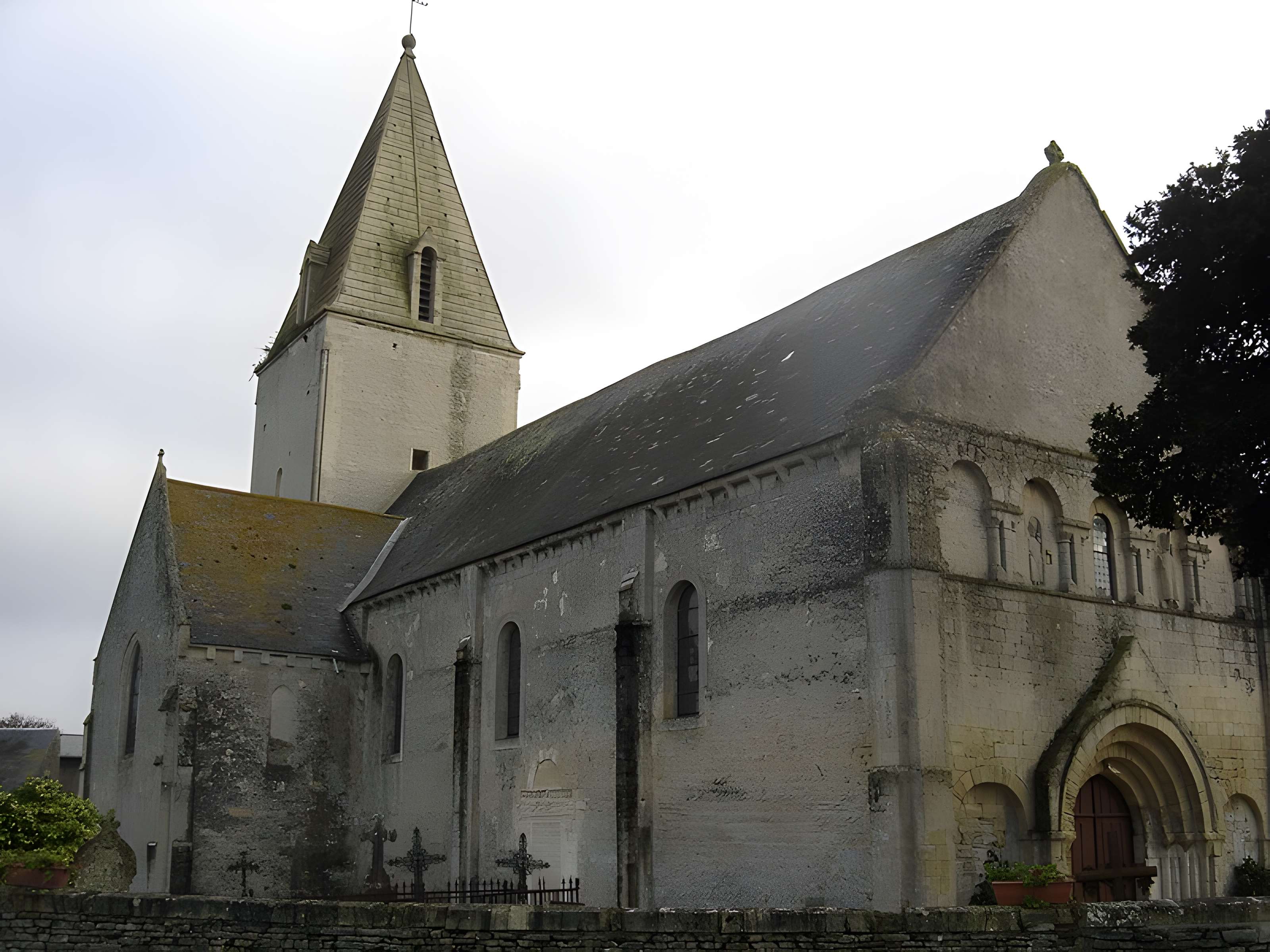 Église Saint-Manvieu de Meuvaines