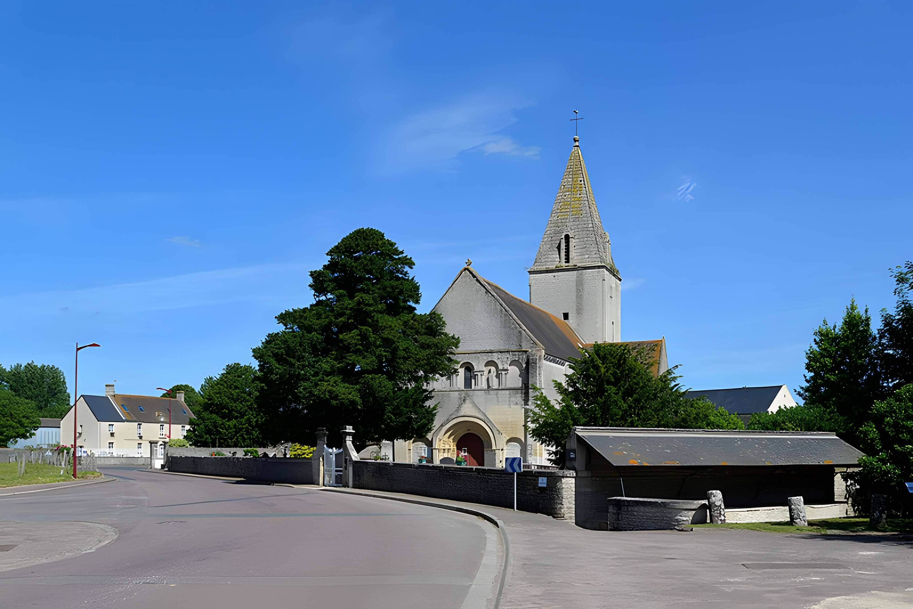 Église Saint-Manvieu de Meuvaines