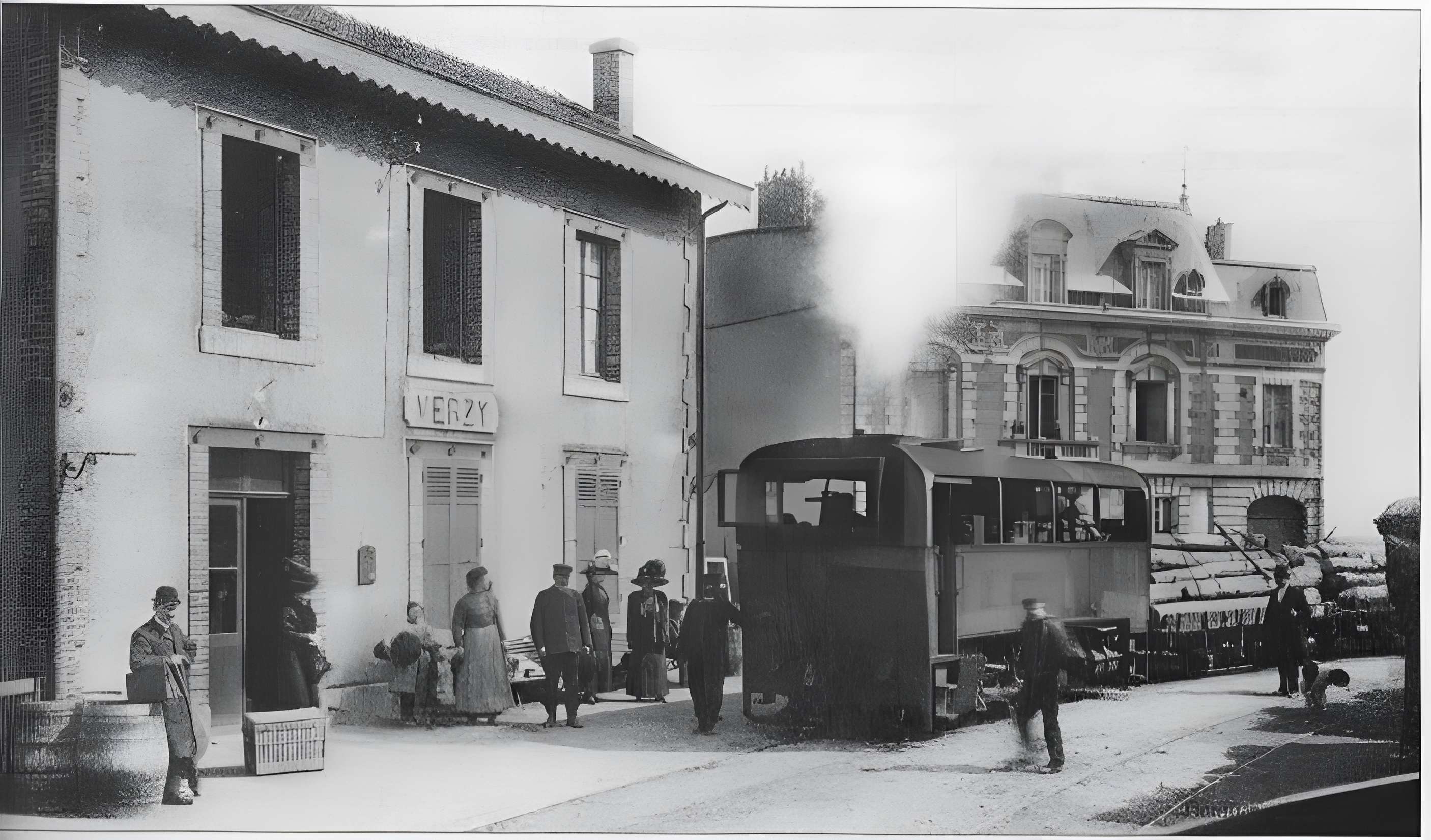 Abris de blockhaus à mitraillettes à Verzy