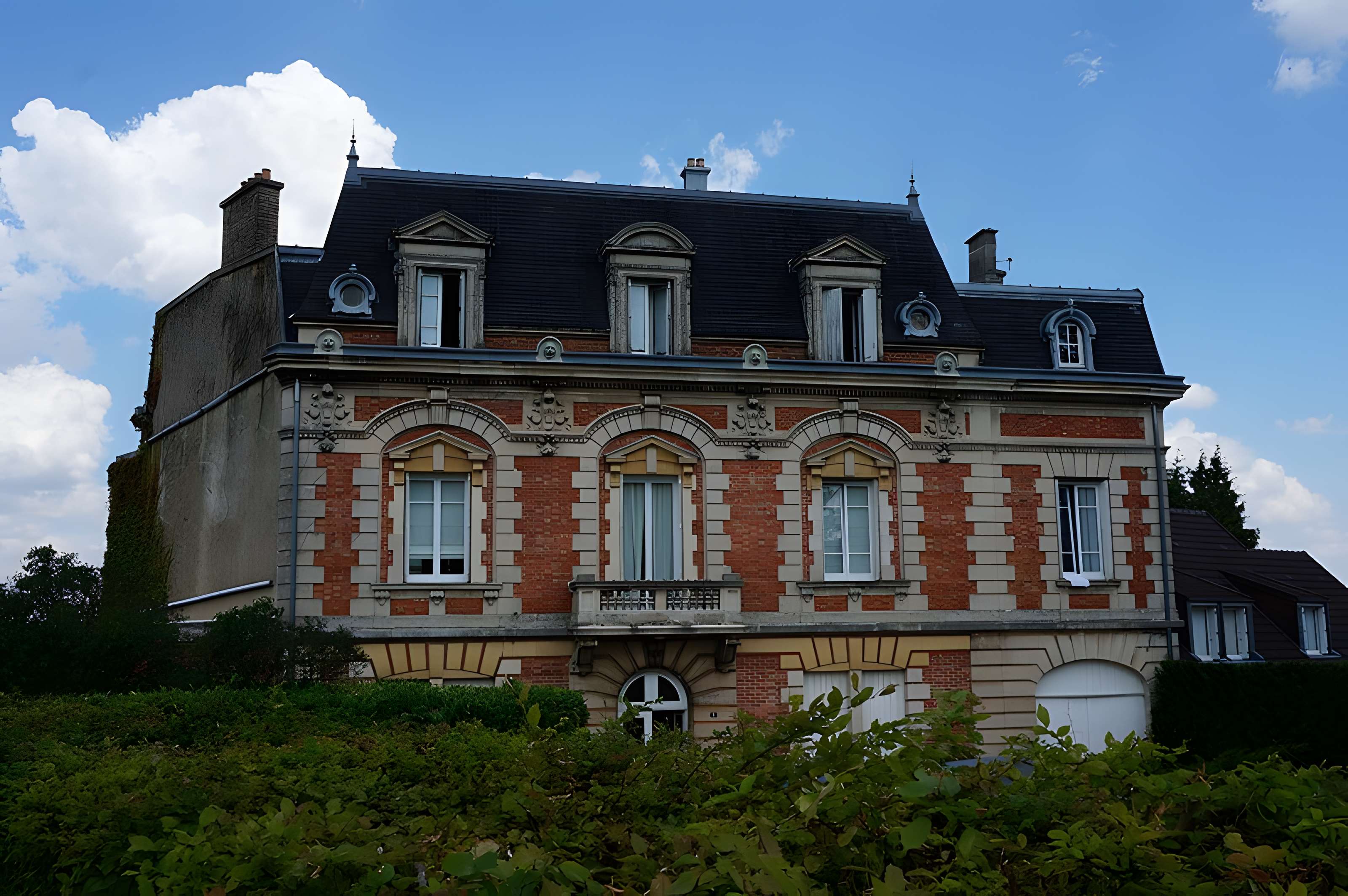 Abris de blockhaus à mitraillettes à Verzy