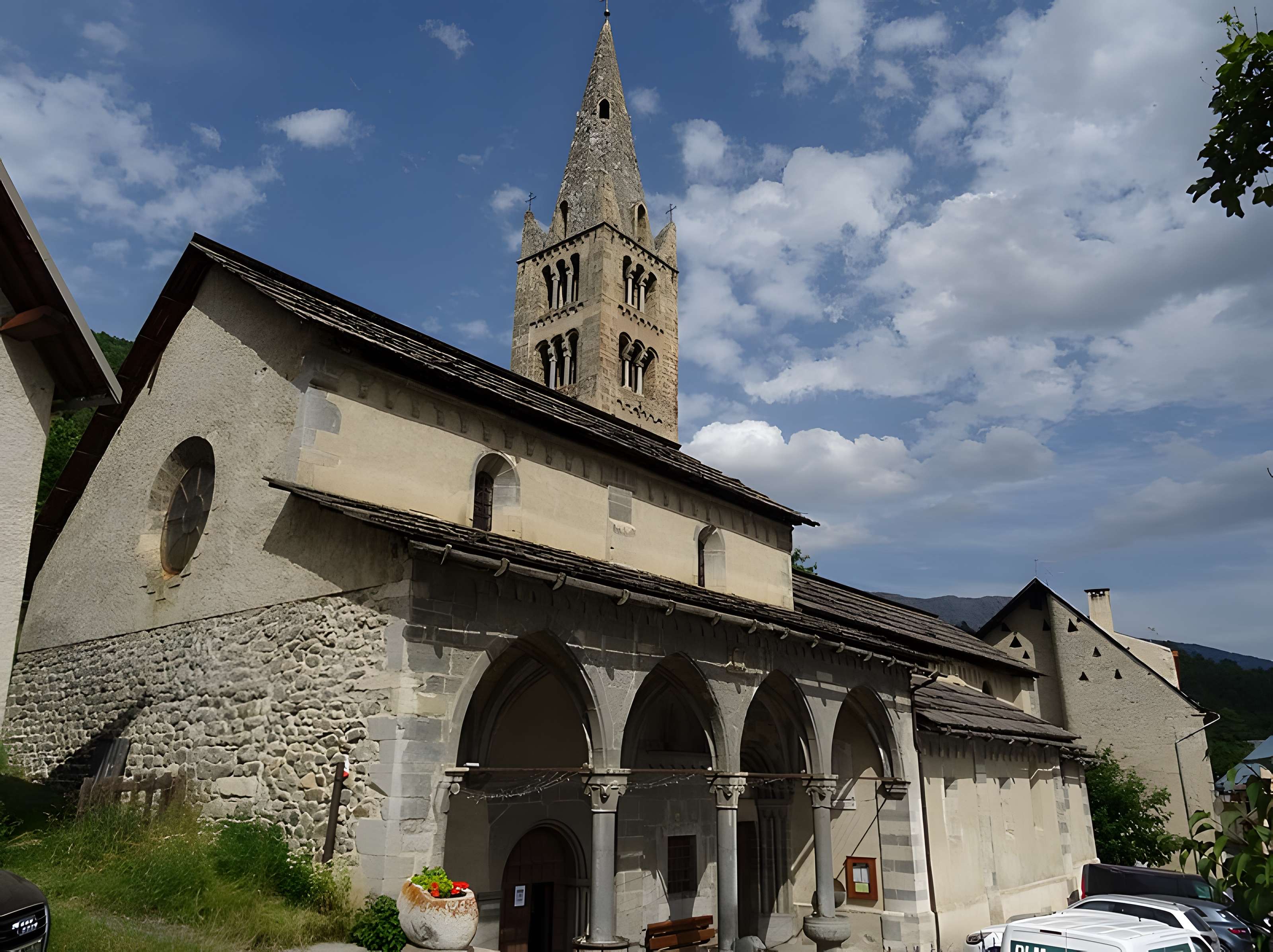 Église Saint-Marcellin de La Salle-les-Alpes