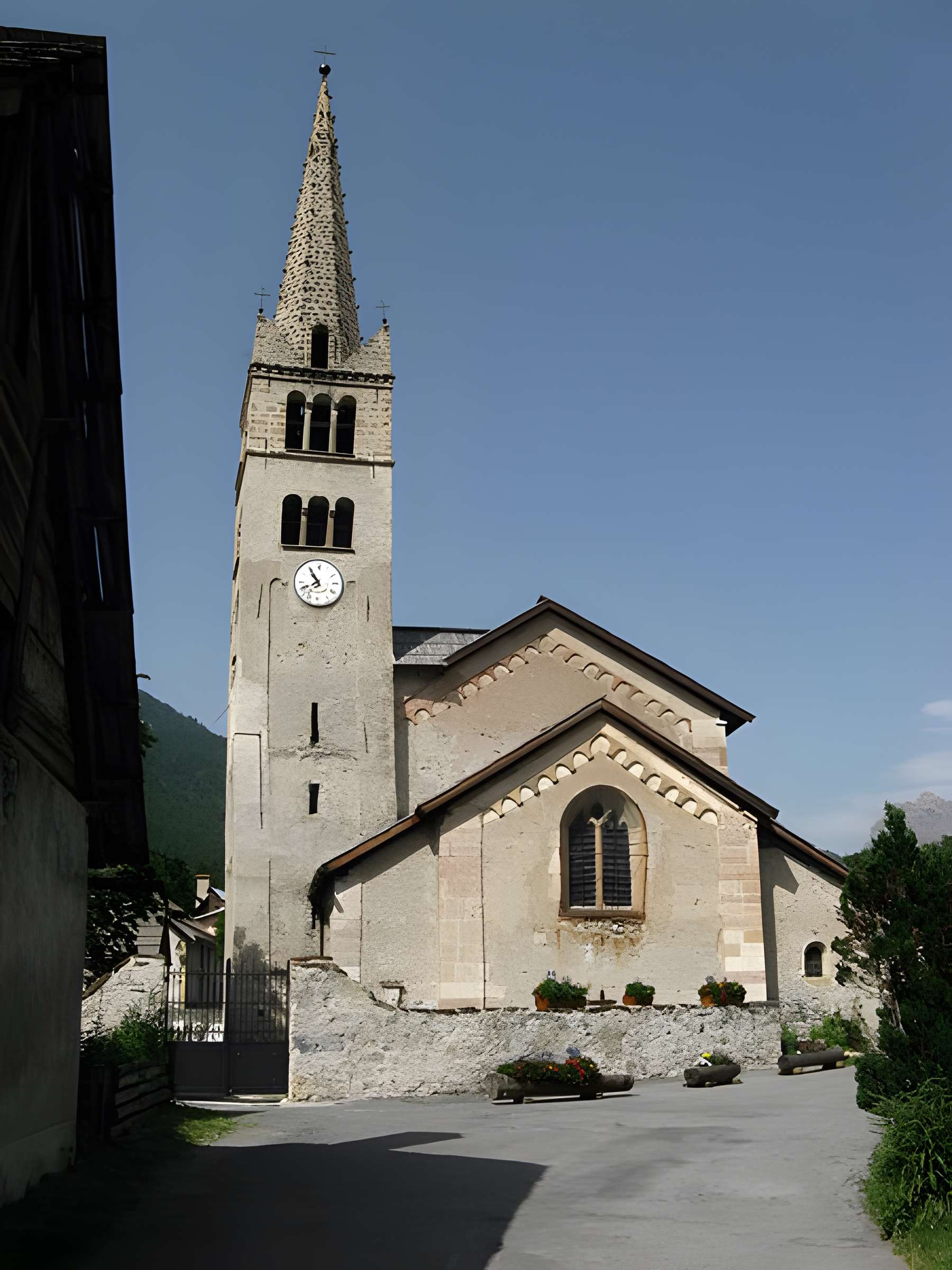 Église Saint-Marcellin de Névache