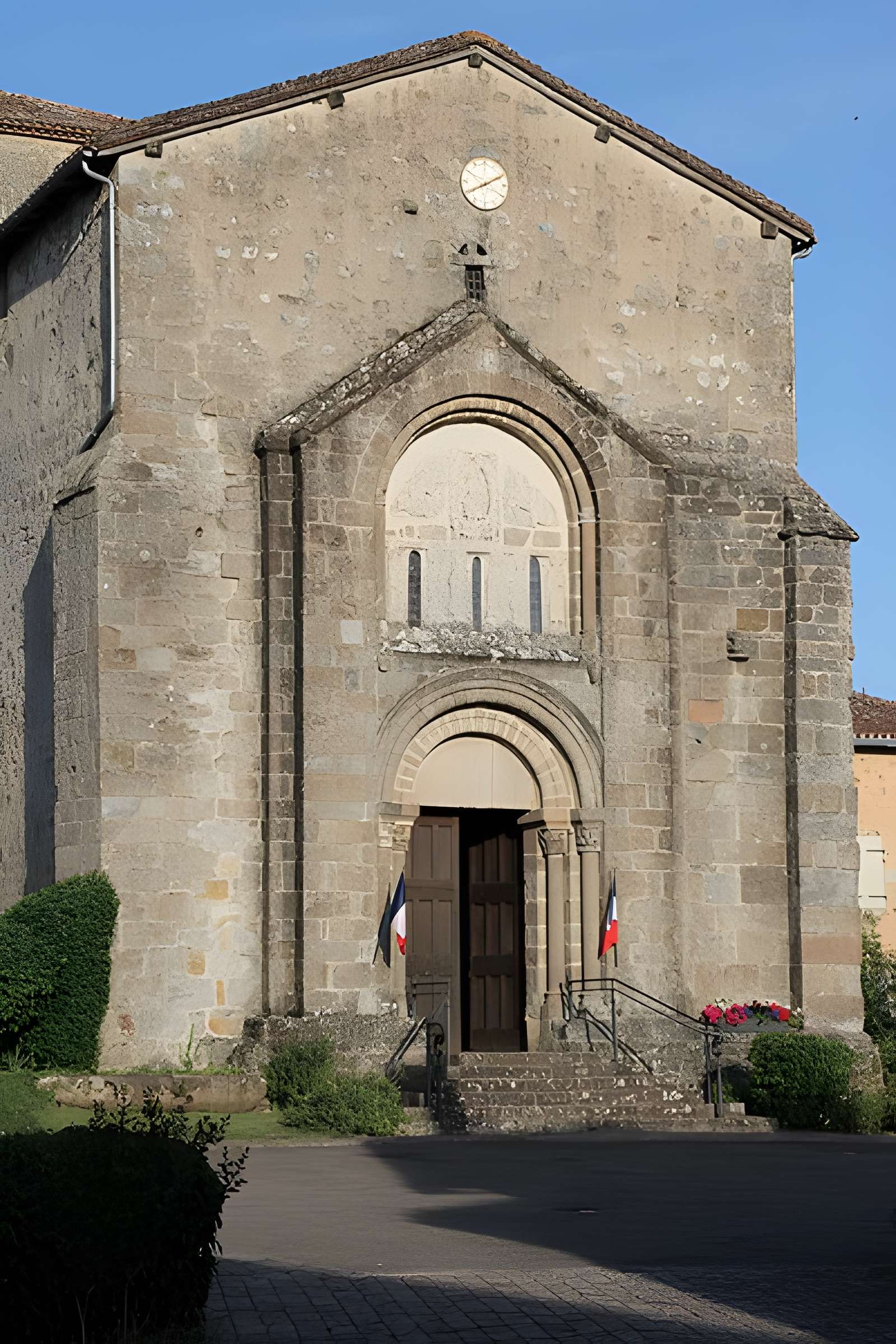 Église Saint-Martial de Manot