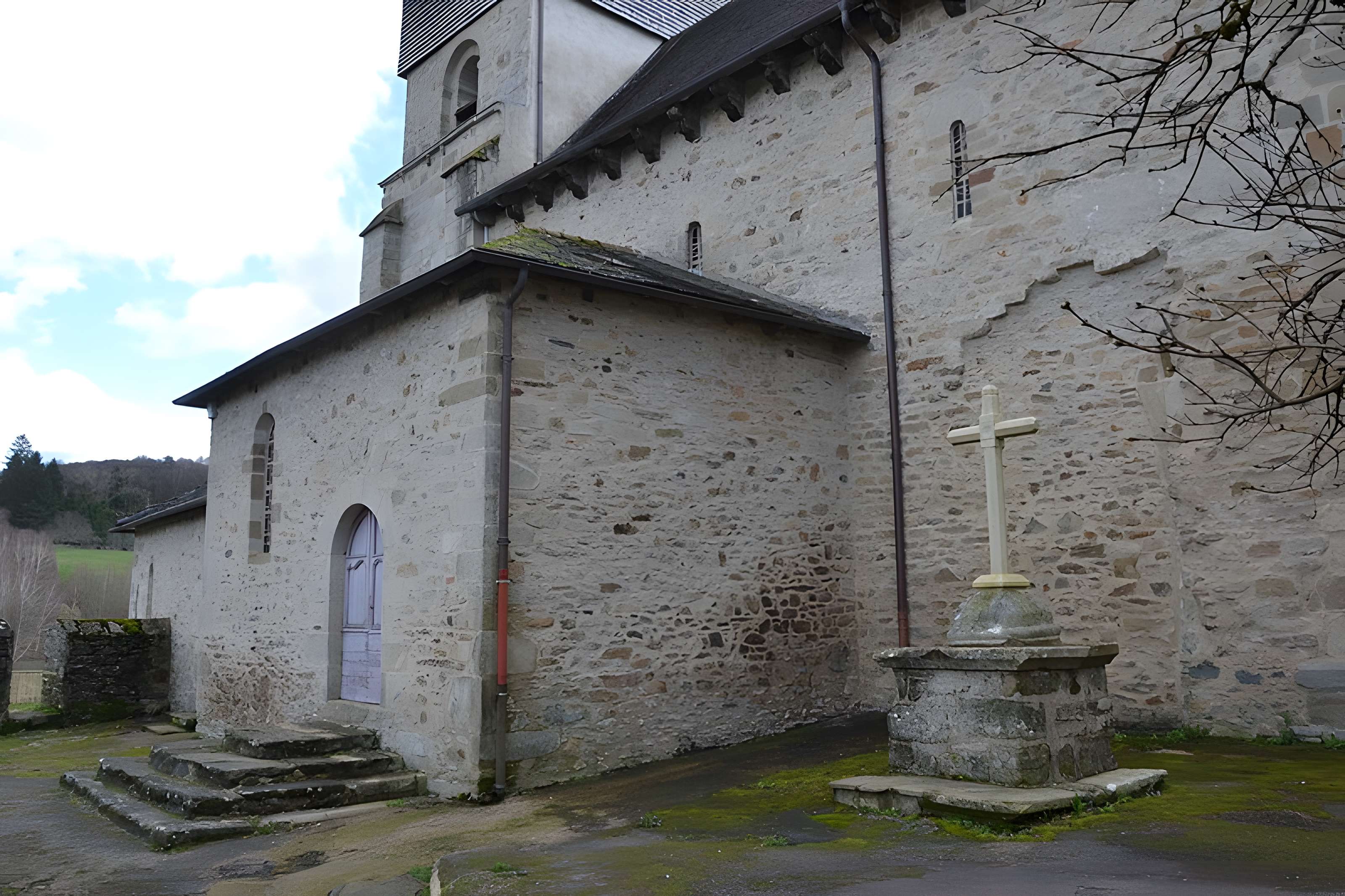 Église Saint-Martial de Sainte-Fortunade