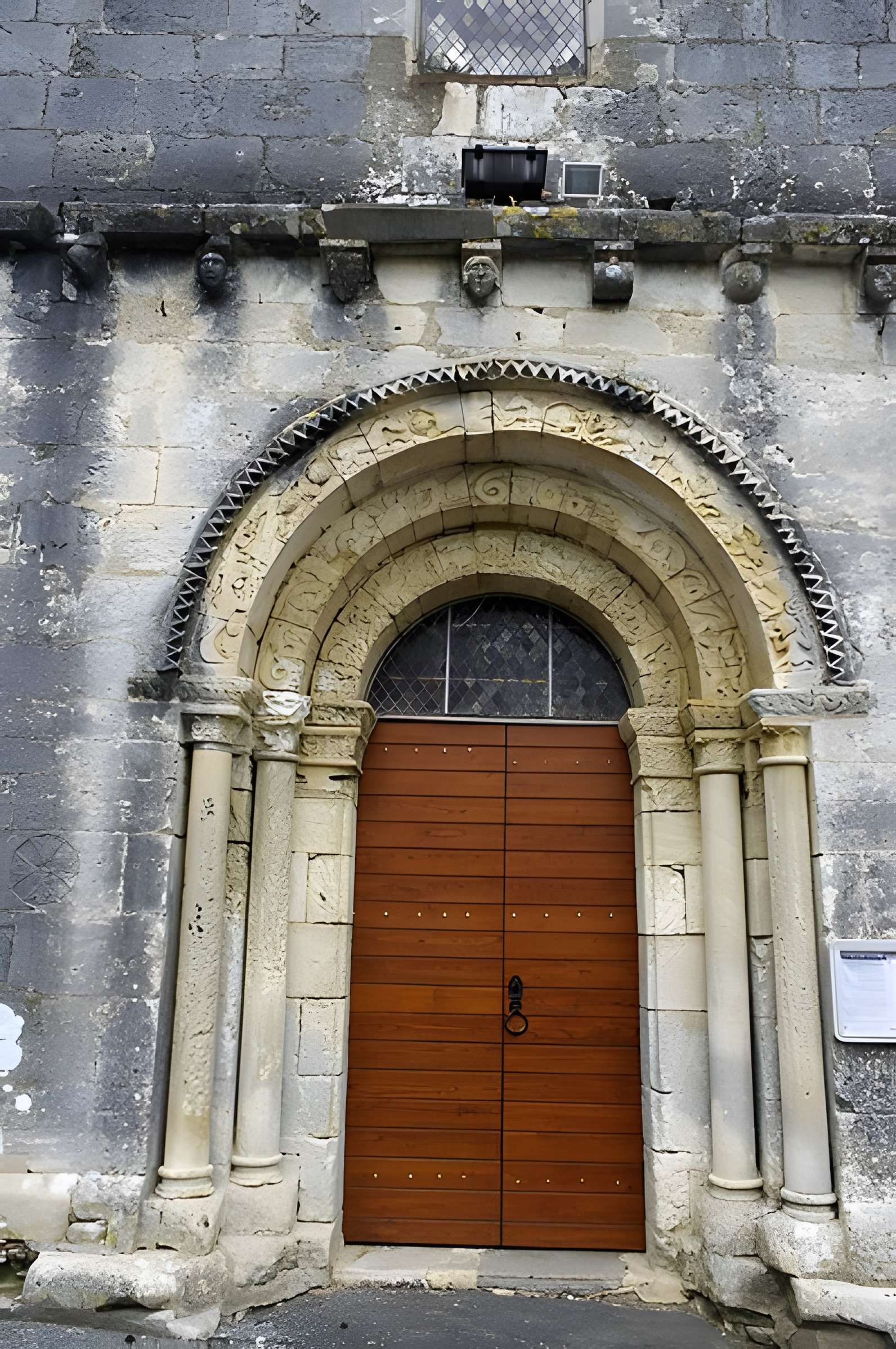 Église Saint-Martial de Saint-Martial-de-Valette