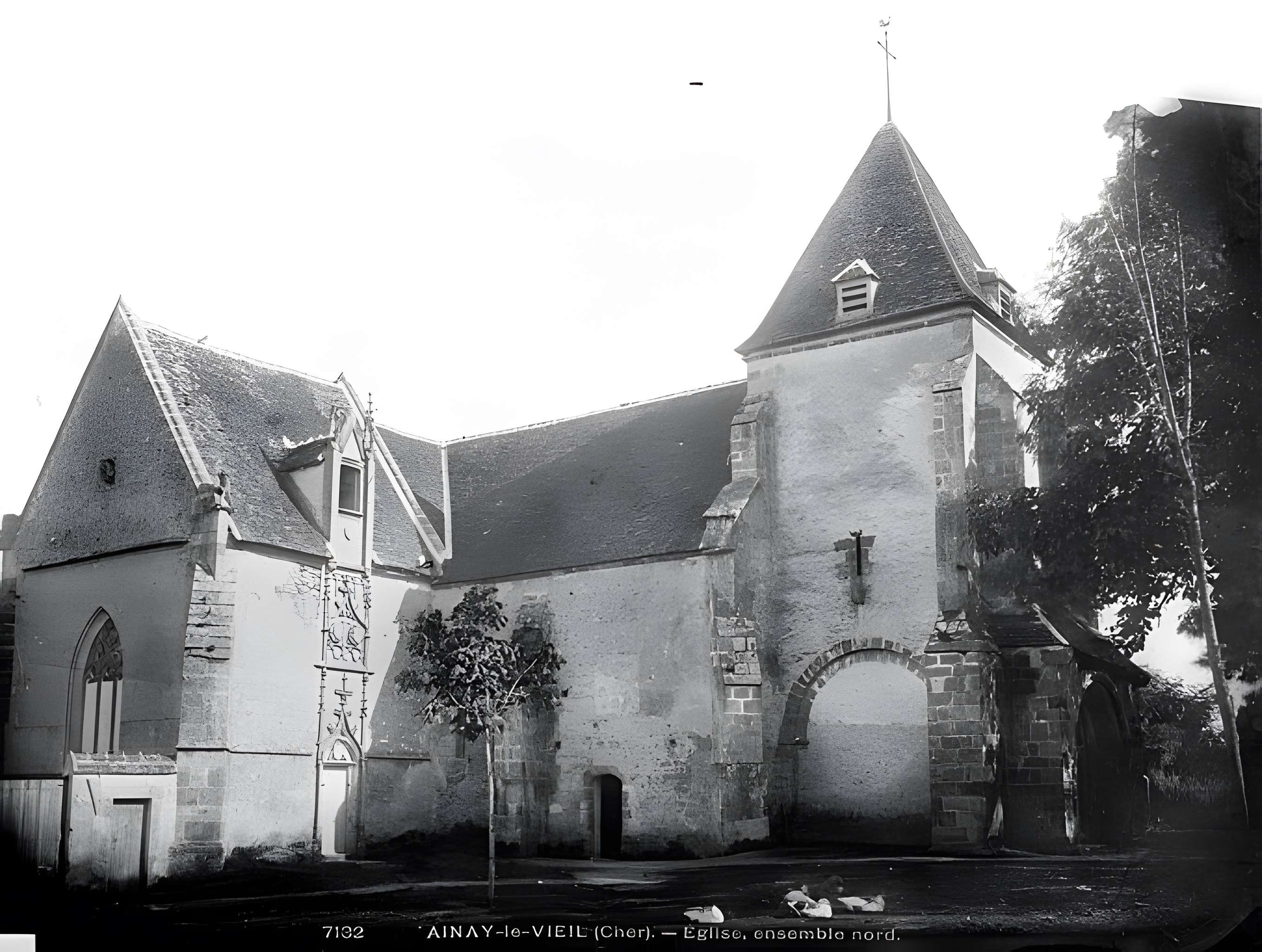Église Saint-Martin d'Ainay-le-Vieil