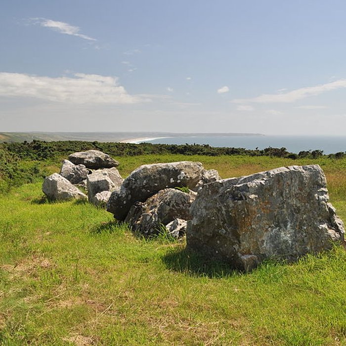 Photo de Allée couverte dite des Pierres Pouquelées