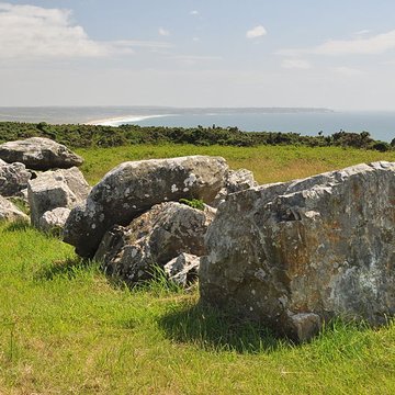 Allée couverte dite des Pierres Pouquelées