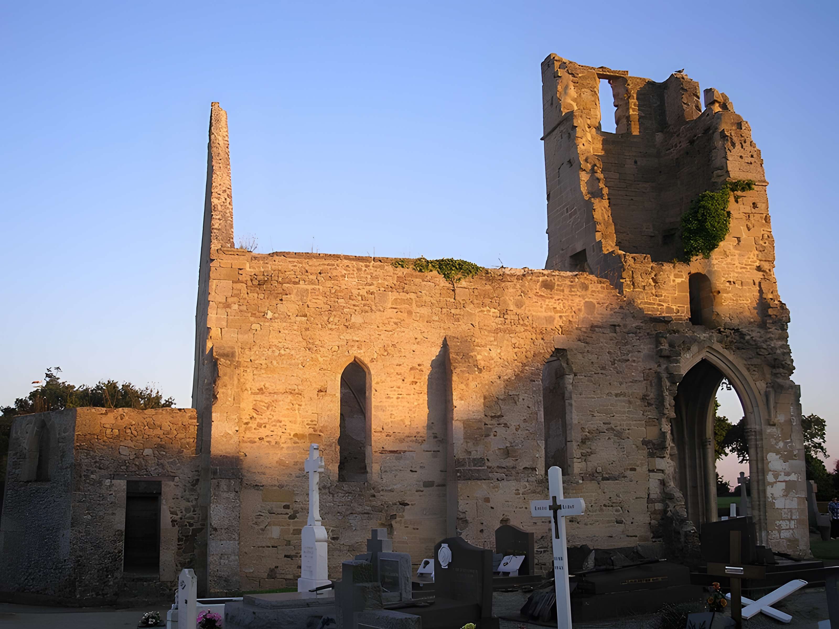 Église Saint-Martin d'Auxais