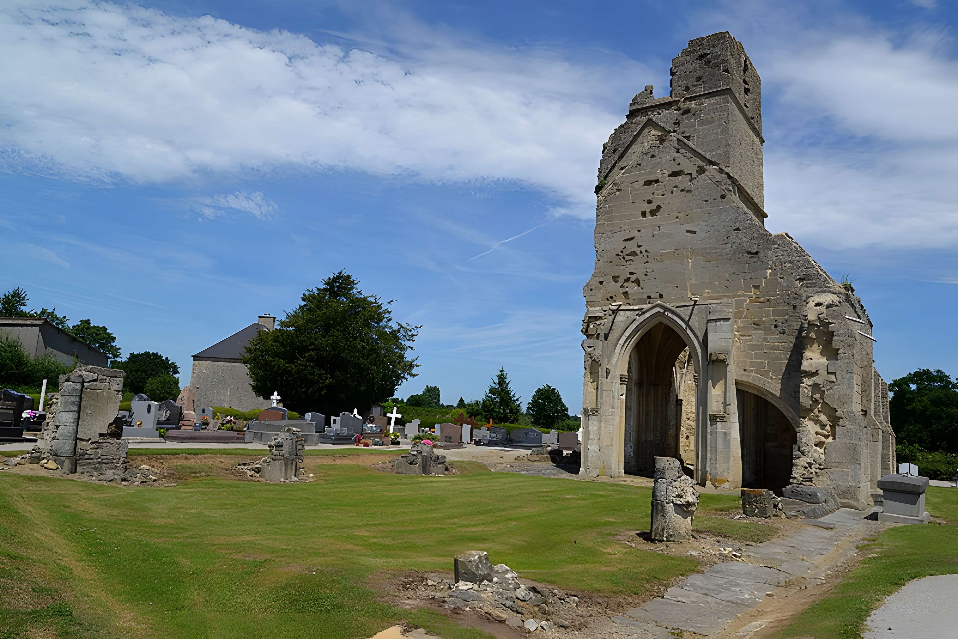 Église Saint-Martin d'Auxais