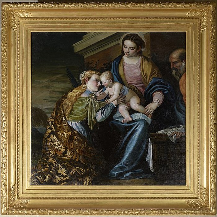 Photo de Église Saint-Martin de Beaune-la-Rolande et une croix