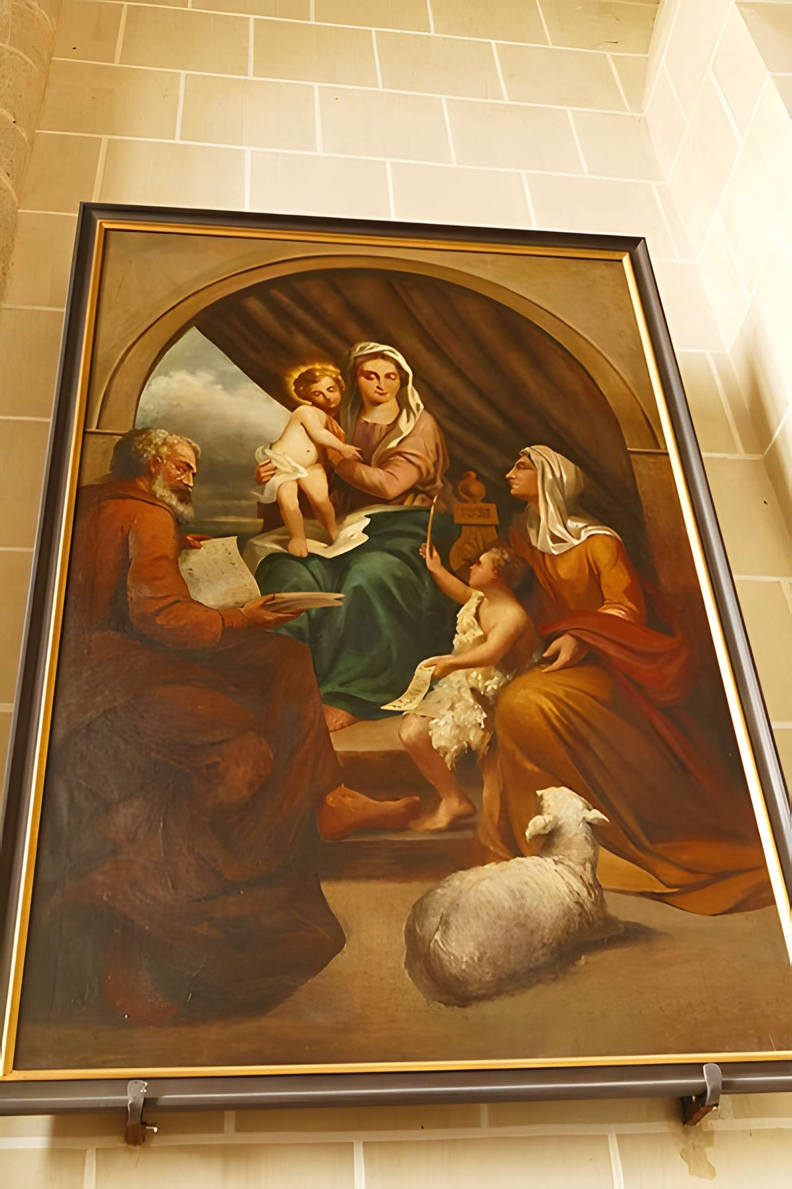 Église Saint-Martin de Beaune-la-Rolande et une croix