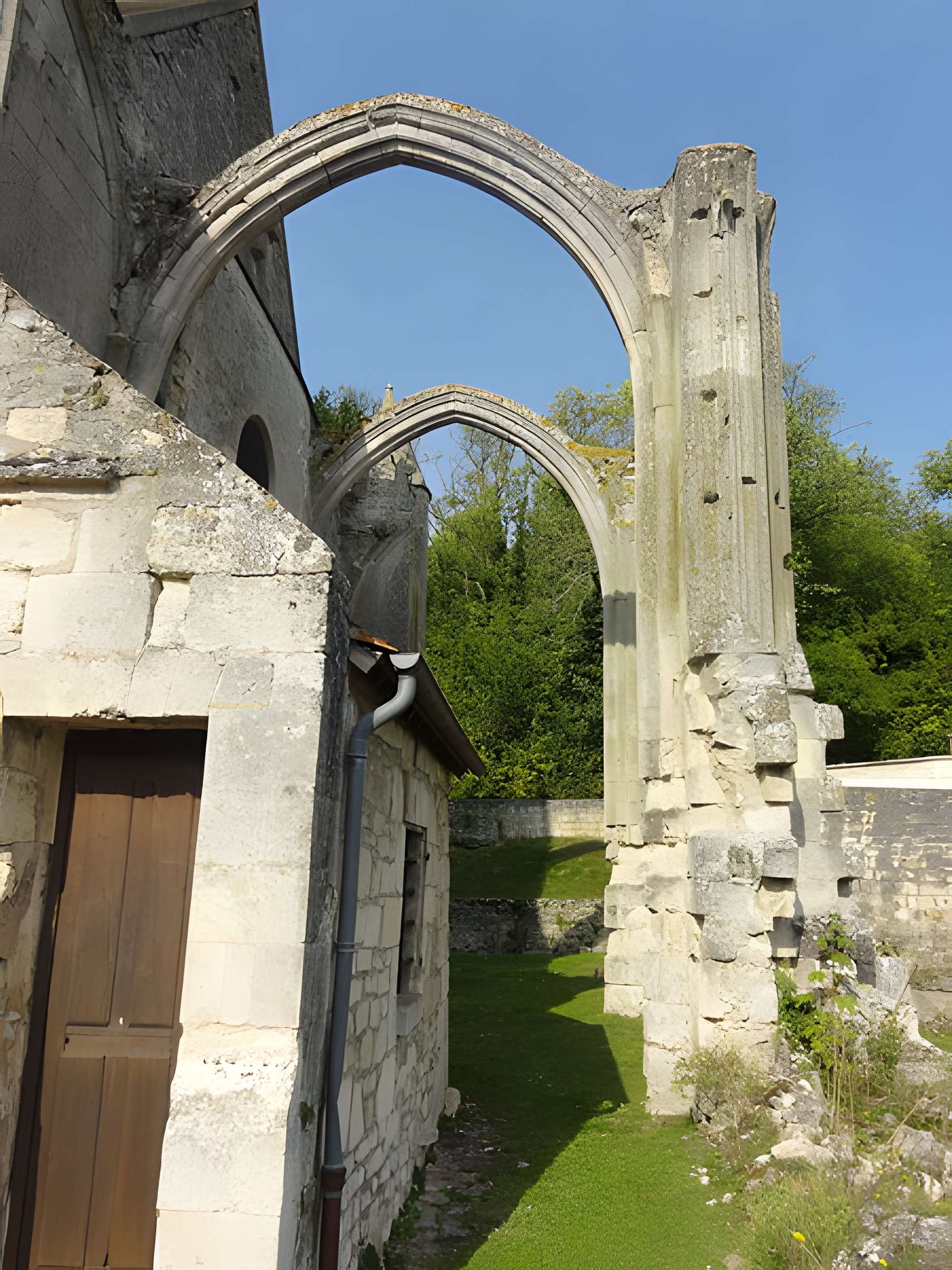 Église Saint-Martin de Bouillant