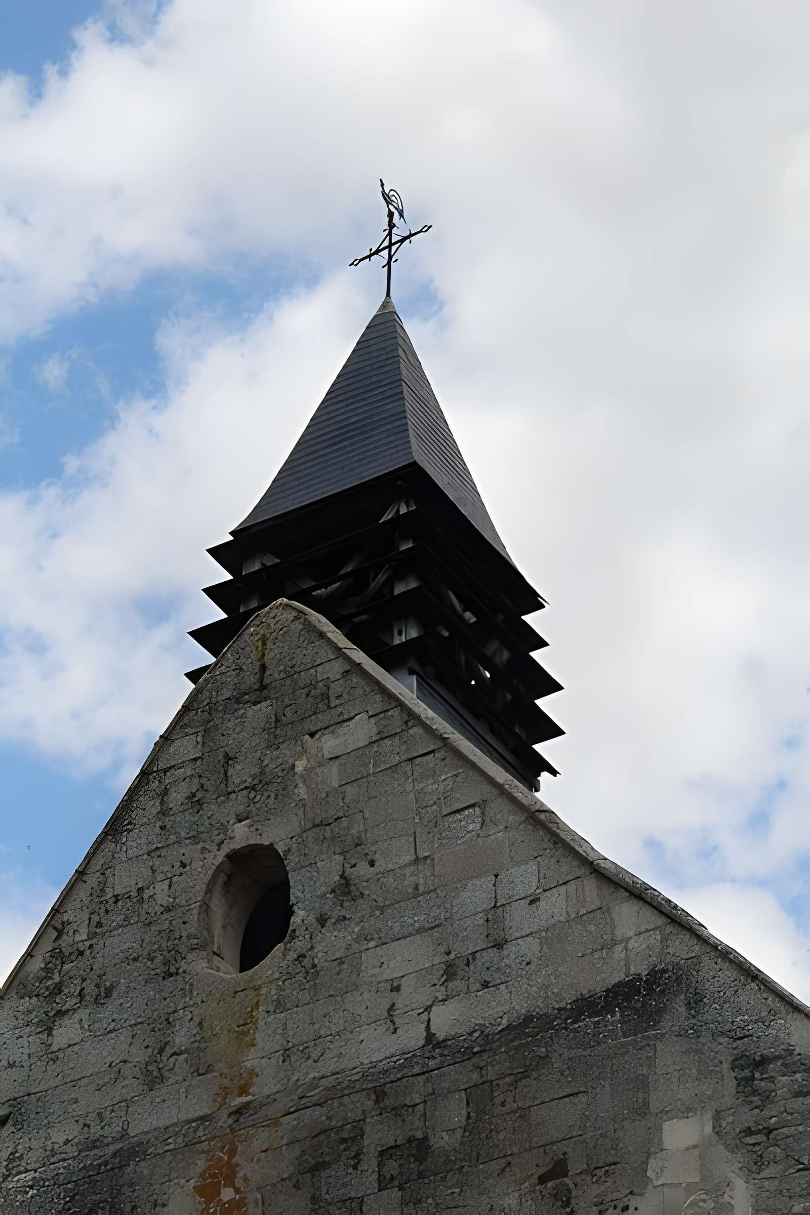 Église Saint-Martin de Bouillant