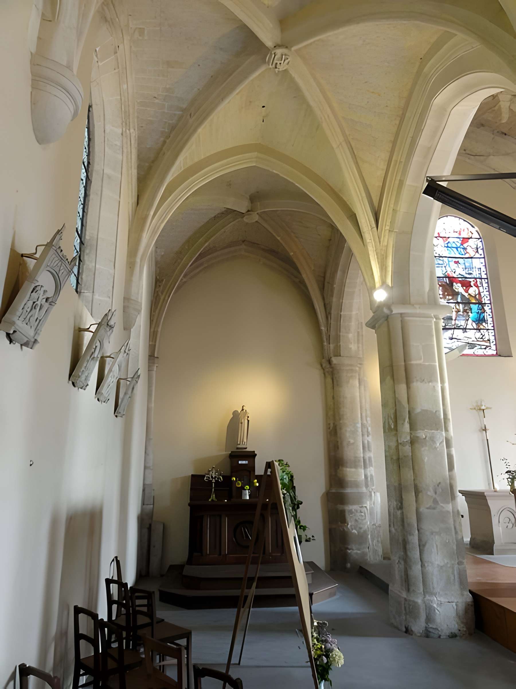 Église Saint-Martin de Bouillant