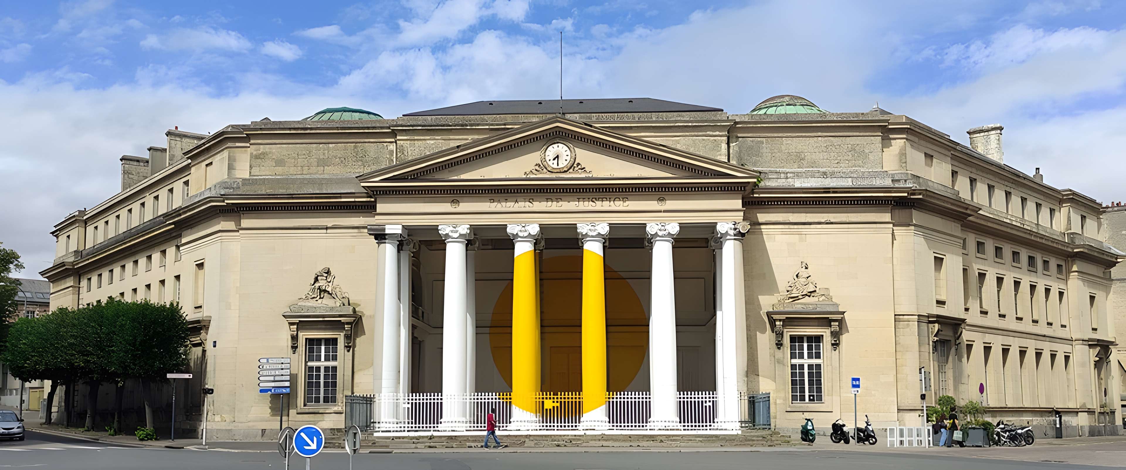 Ancien palais de justice à Caen