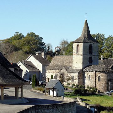 Église Saint-Martin de Chalvignac