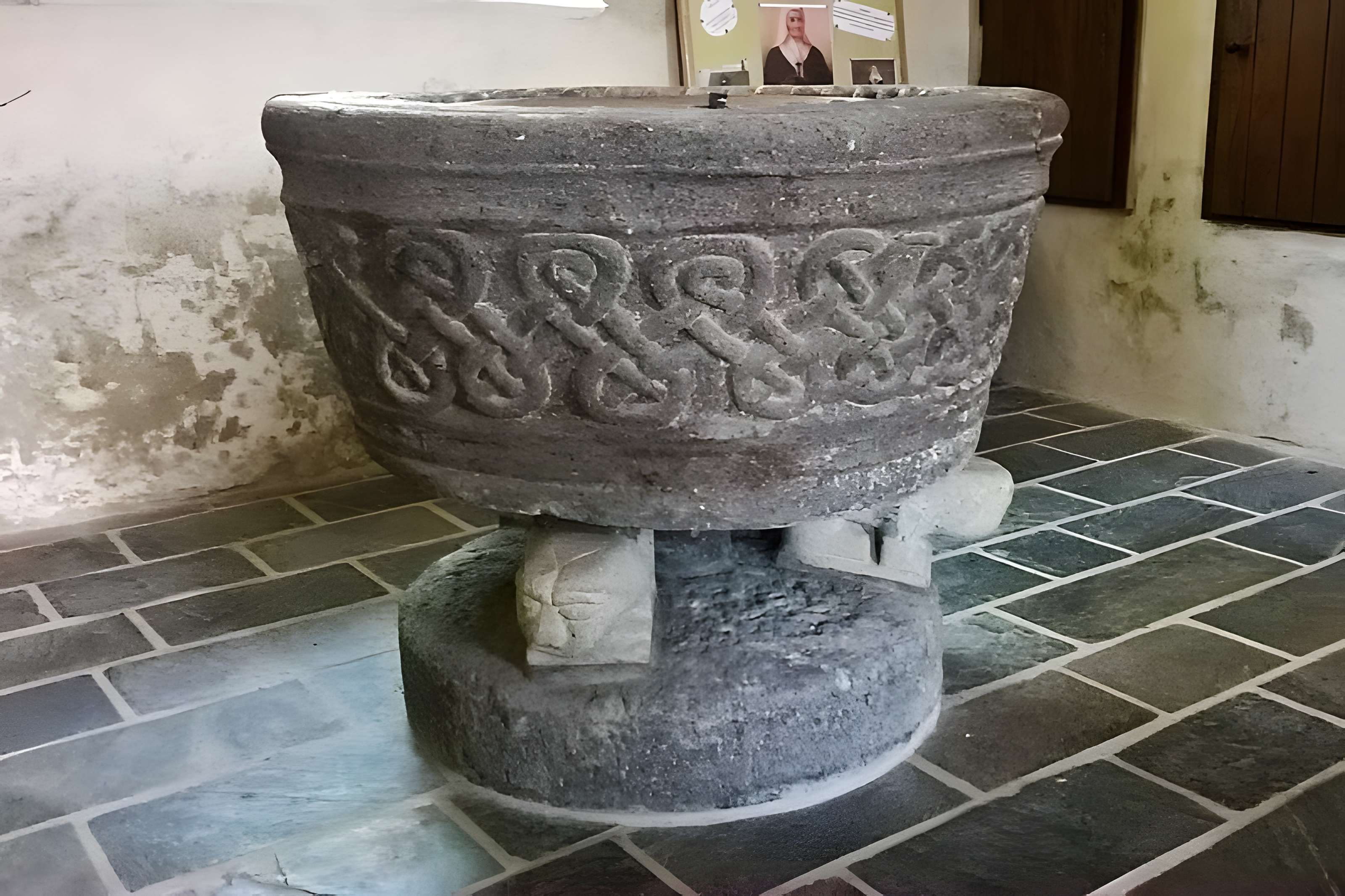 Église Saint-Martin de Chalvignac