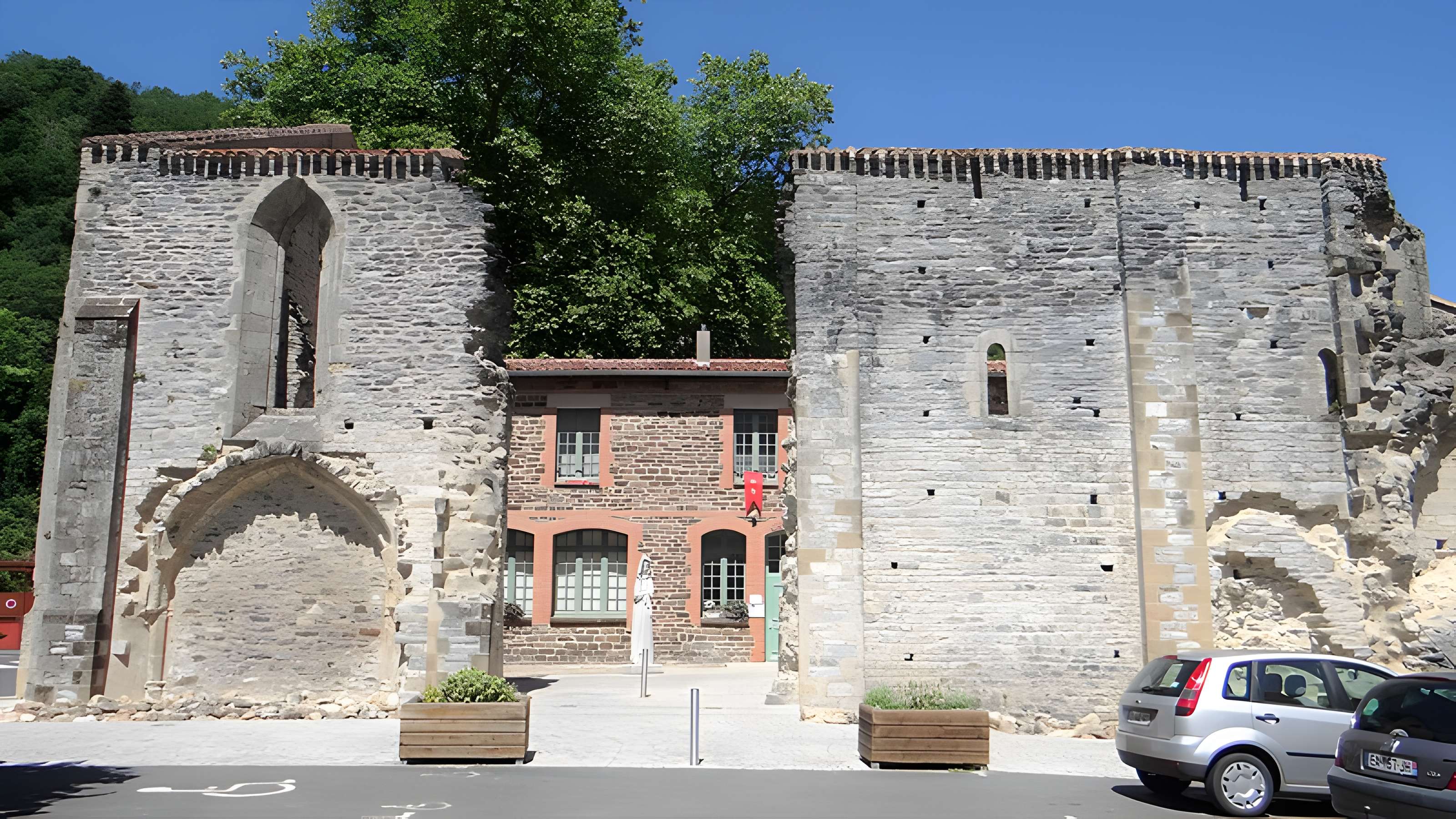 Ancien prieuré de Burlats