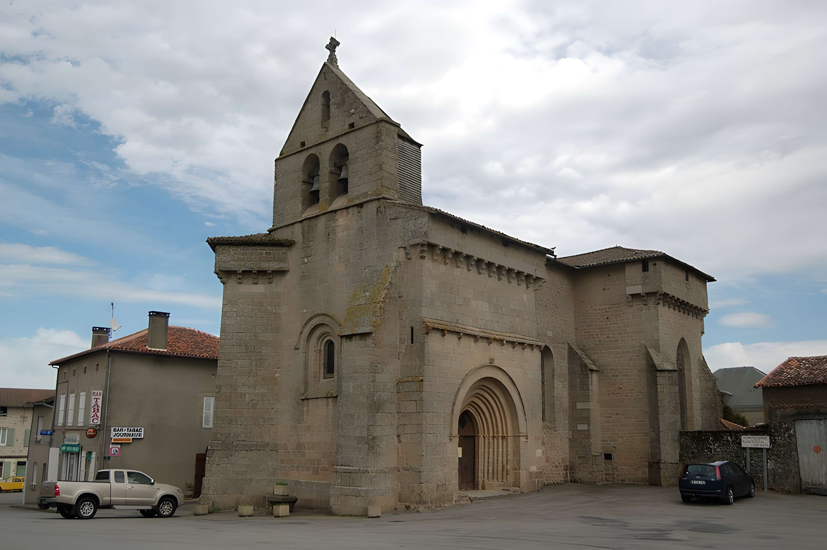 Église Saint-Martin de Compreignac 