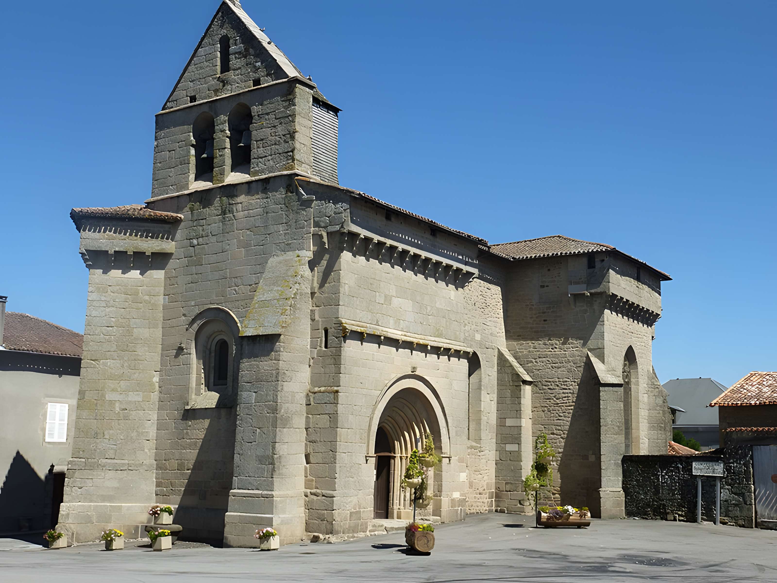 Église Saint-Martin de Compreignac