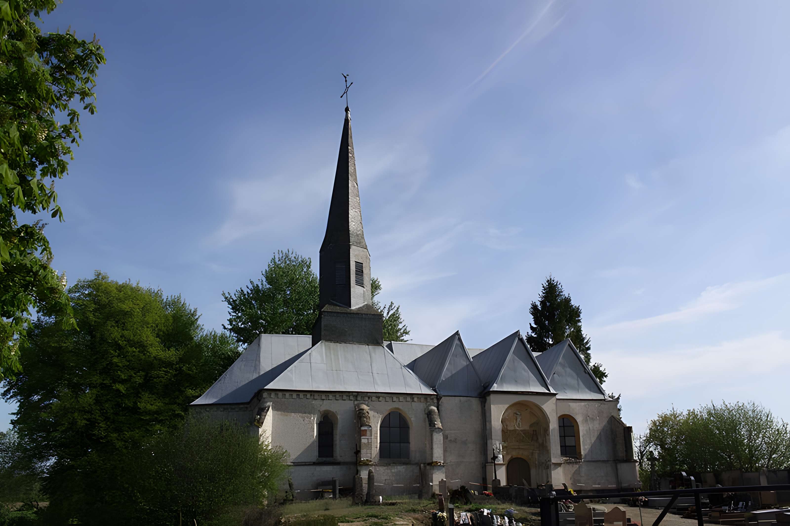 Église Saint-Martin de Doux 