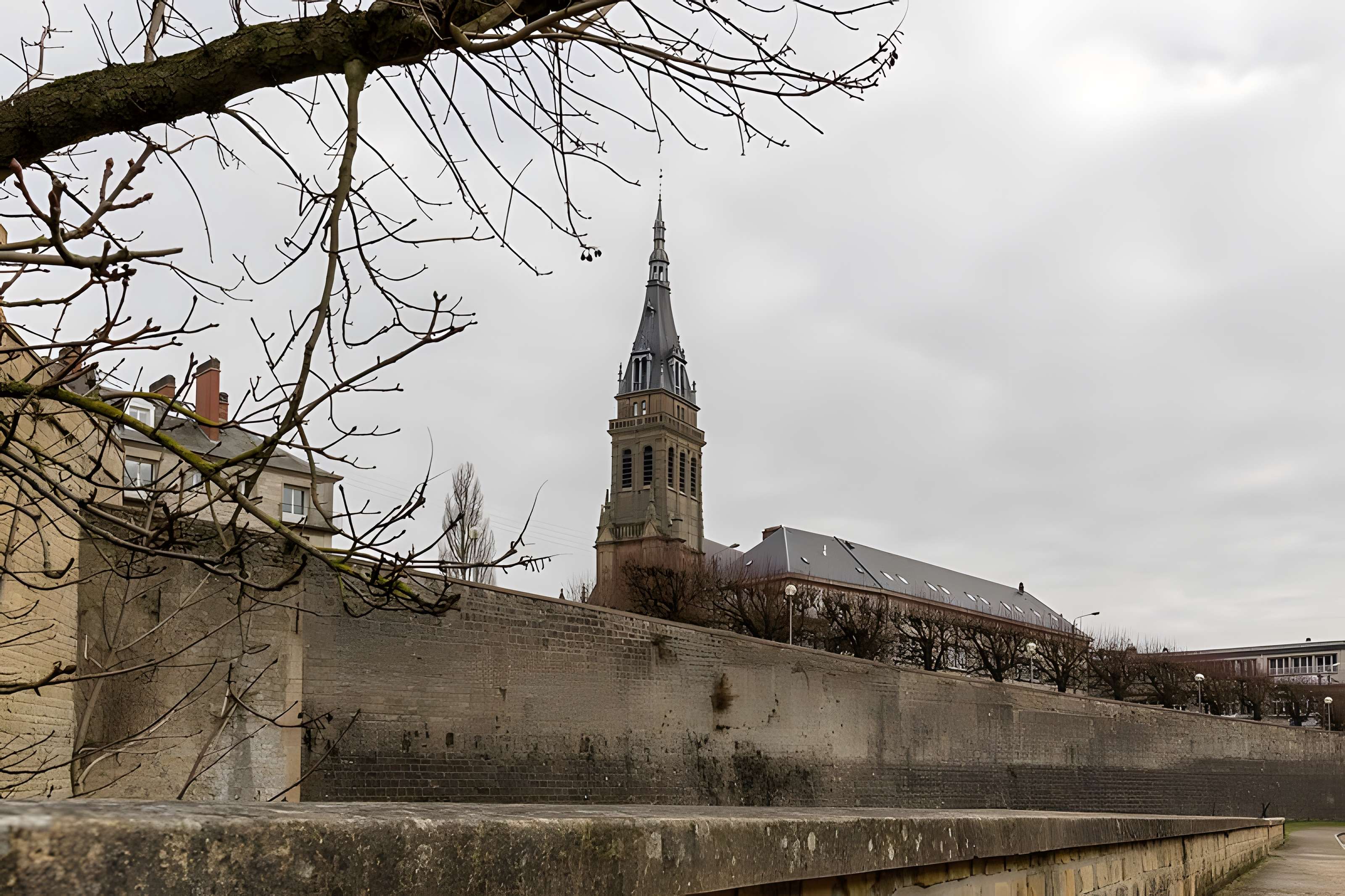 Basilique Notre-Dame-d'Espérance de Charleville-Mézières