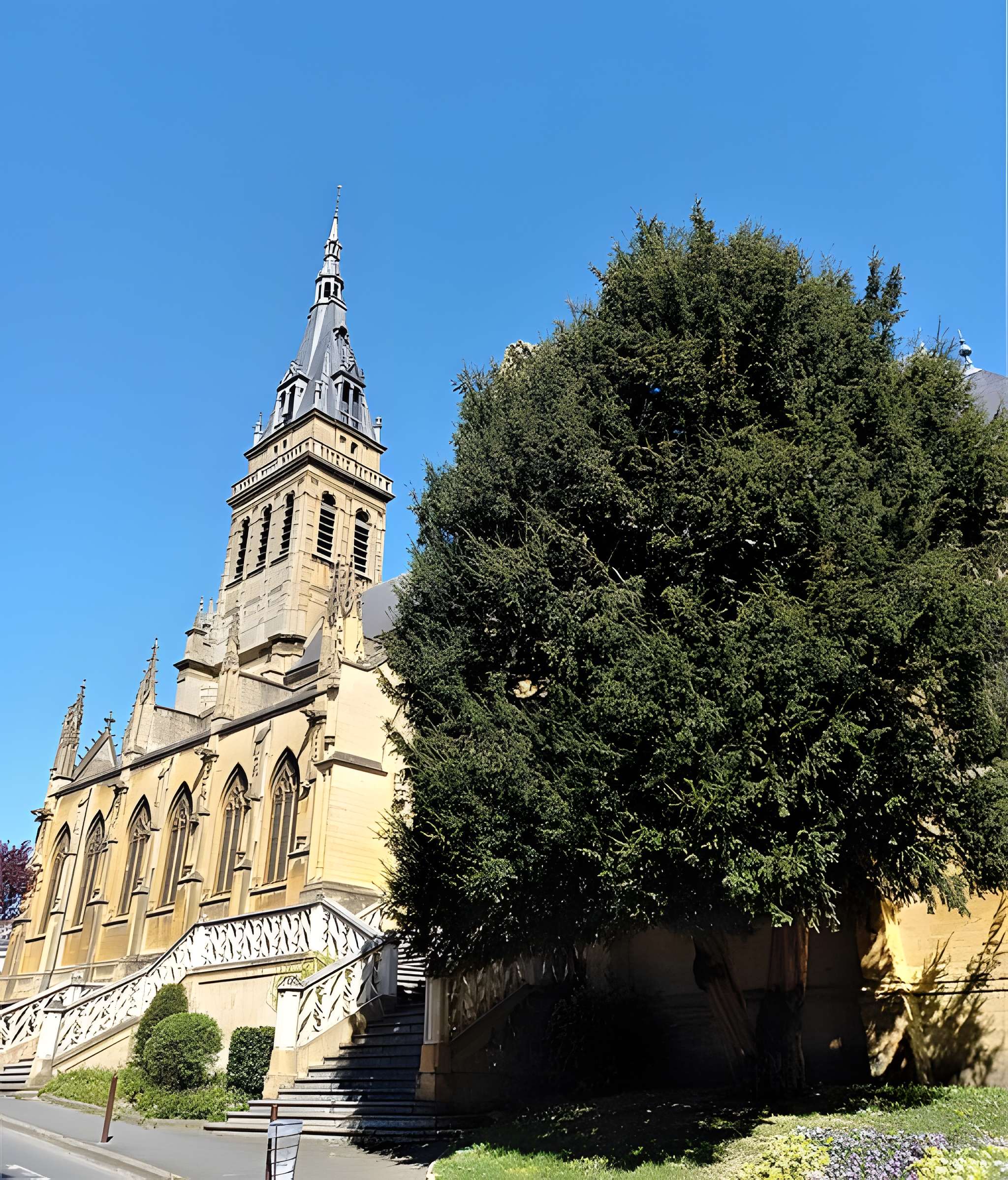 Basilique Notre-Dame-d'Espérance de Charleville-Mézières