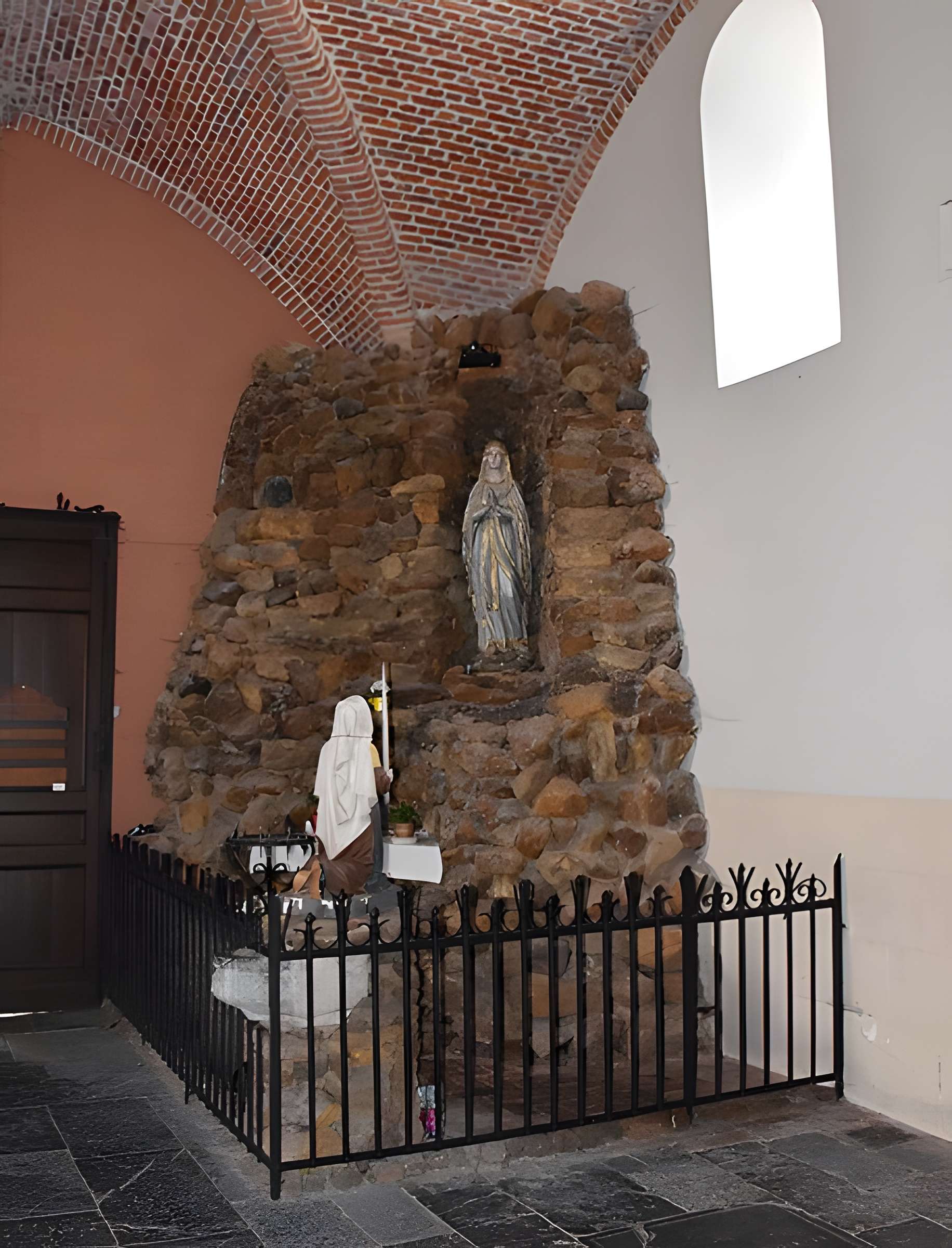 Église Saint-Martin de Féron