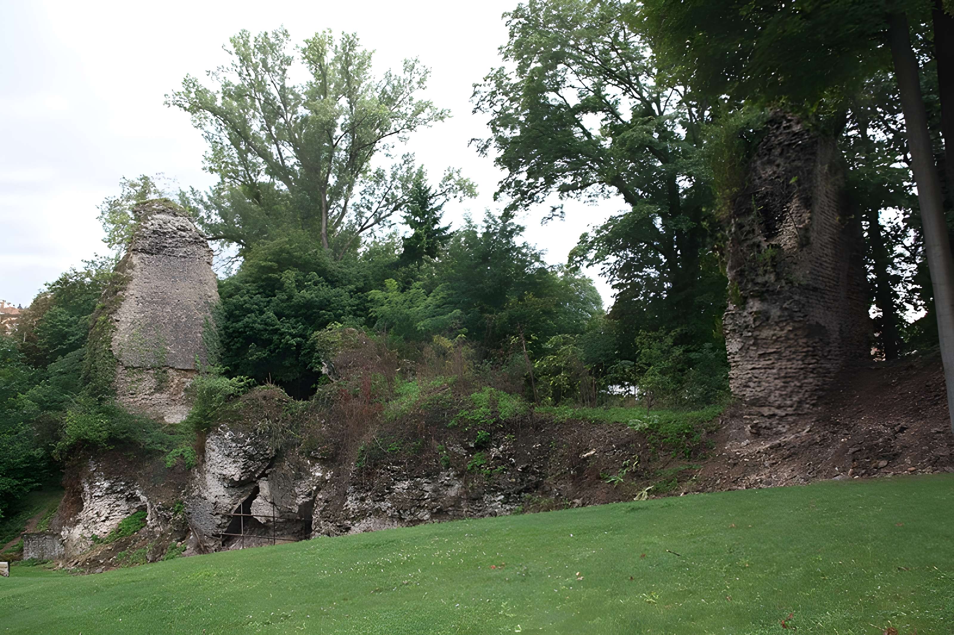 Aqueduc de la Brevenne (également sur commune d'Ecully)