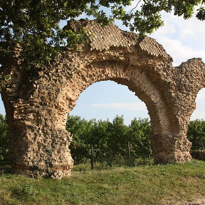 Photo de Aqueduc gallo-romain du Gier dit aussi du Mont Pilat également sur communes de Brignais, Chaponost, Lyon, Sainte-Foy-lès Lyon, Soucieu-en-Jarrest