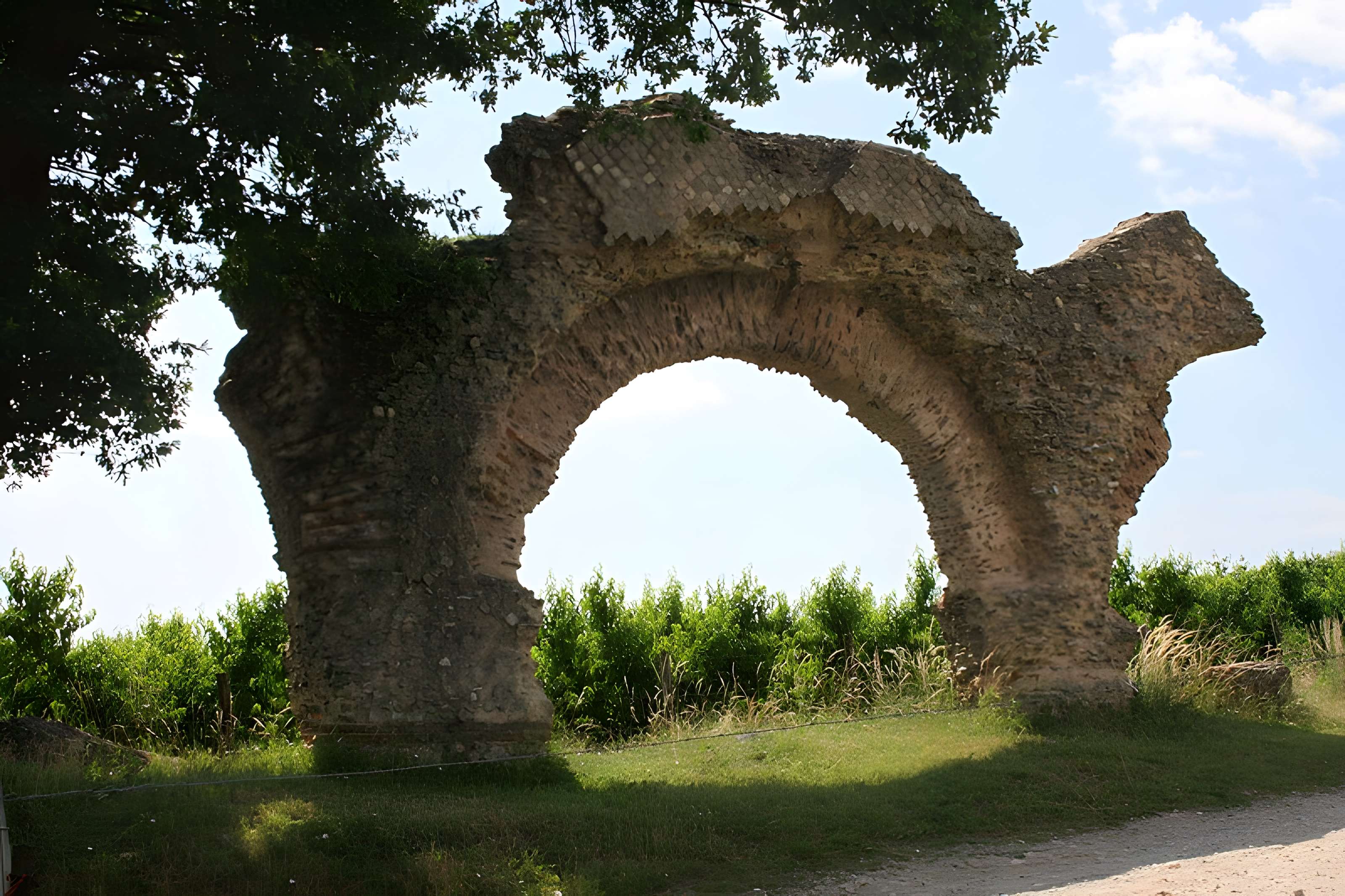 Aqueduc du Gier à Soucieu-en-Jarrest