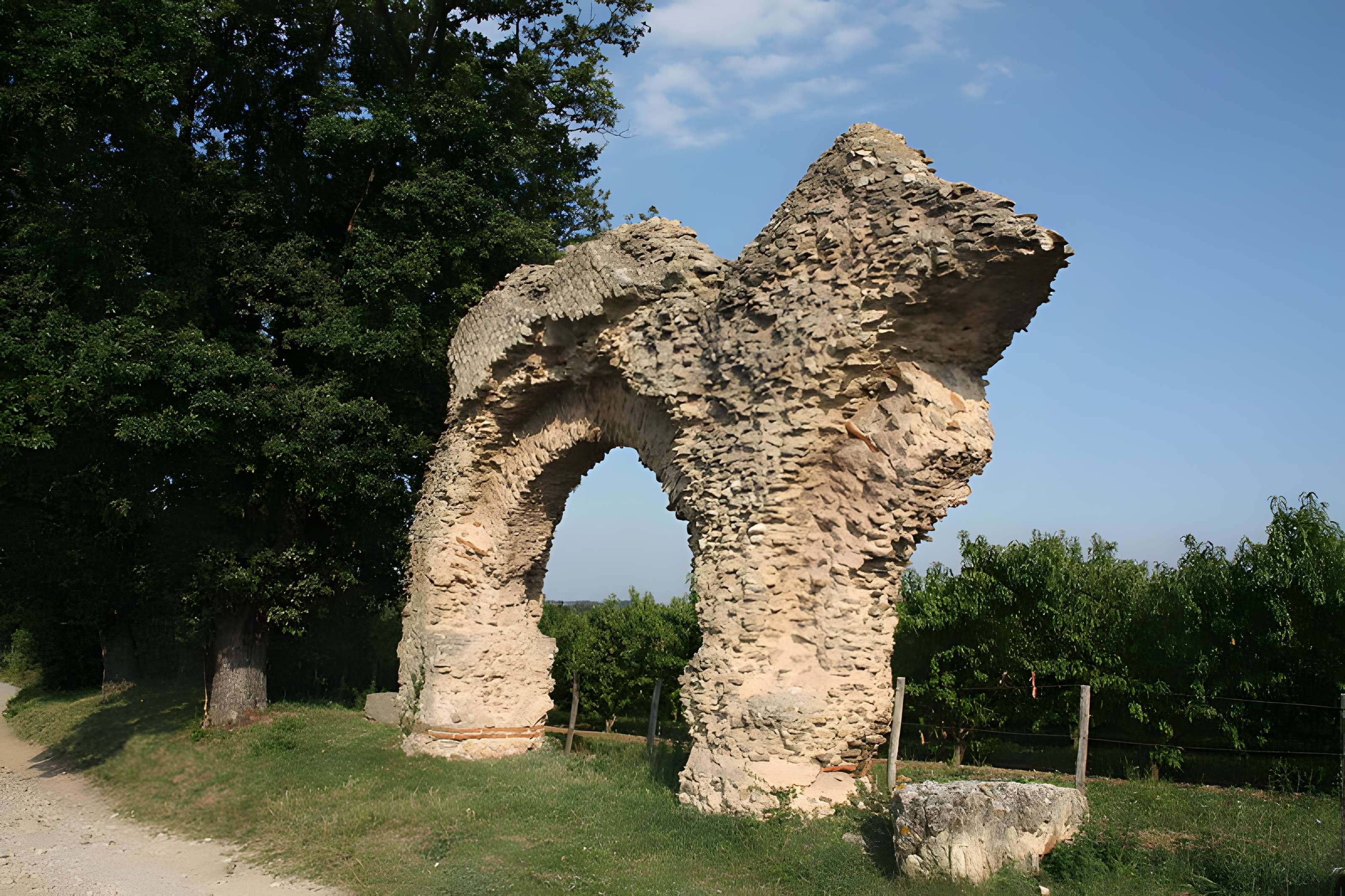 Aqueduc du Gier à Soucieu-en-Jarrest